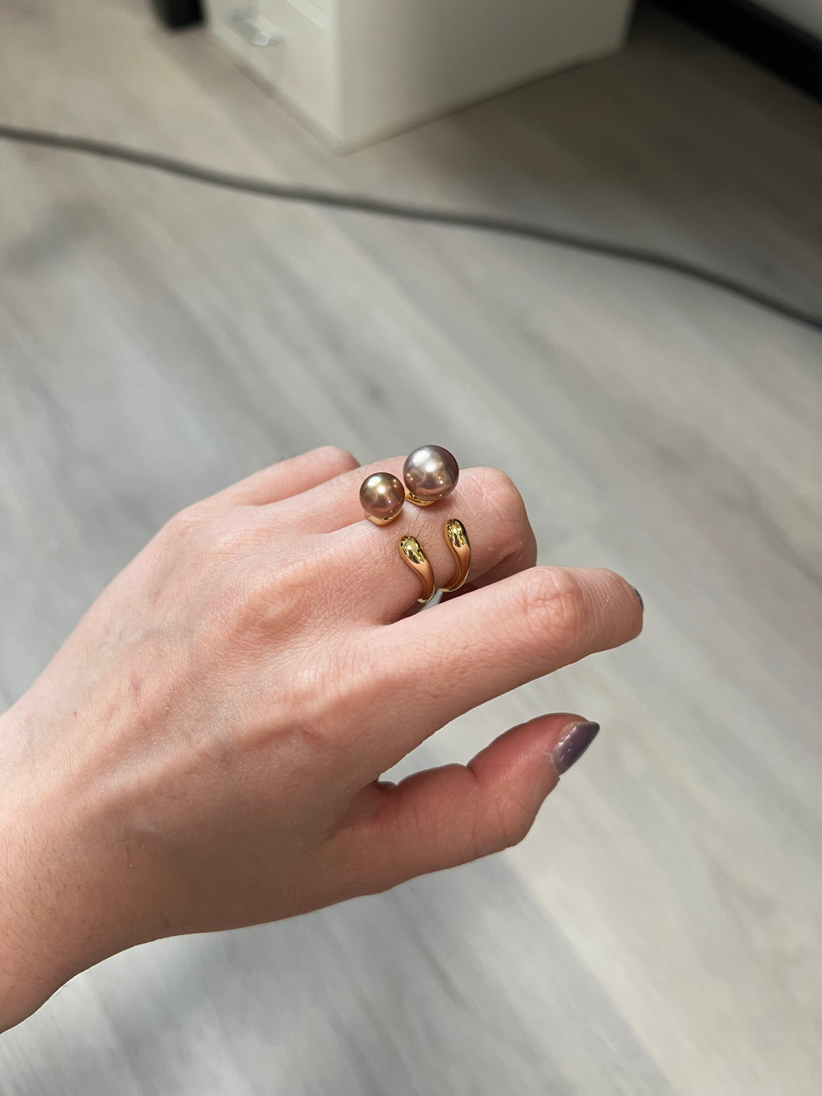 Excellent level light brown strong metallic pearl ring-10mm