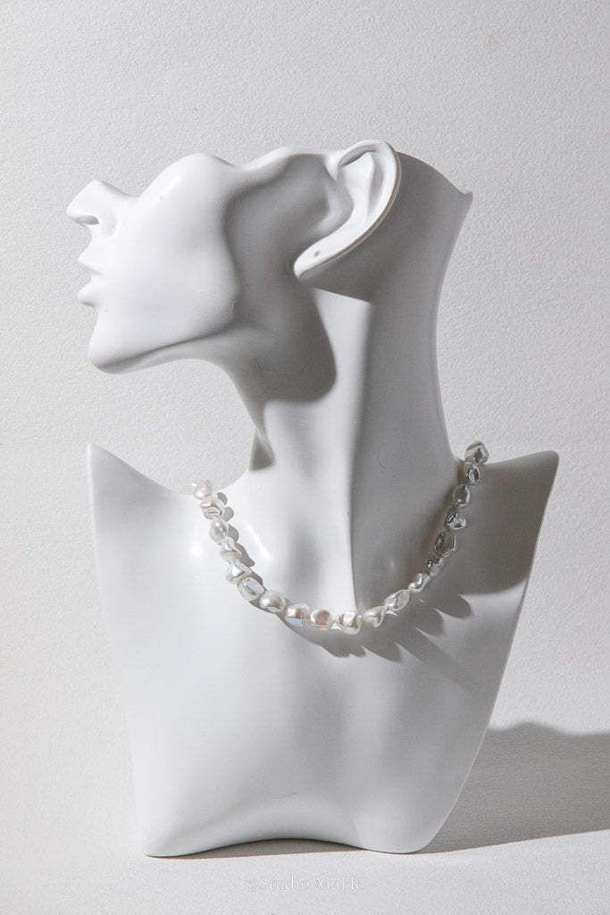 White Geometry — High-Quality Seedless Freshwater Pearl Necklace