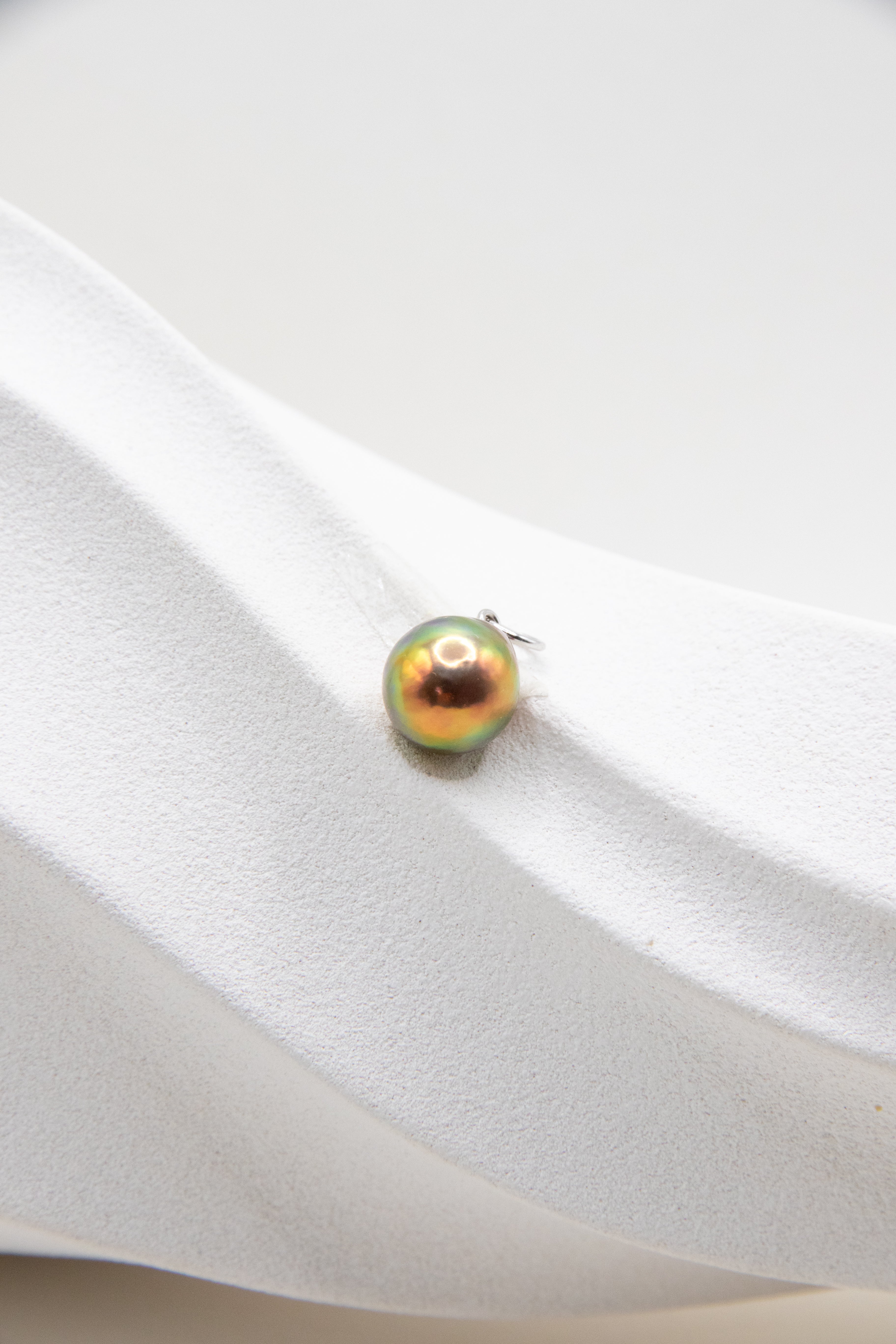 Excellent level Crazy Green avocado pendant