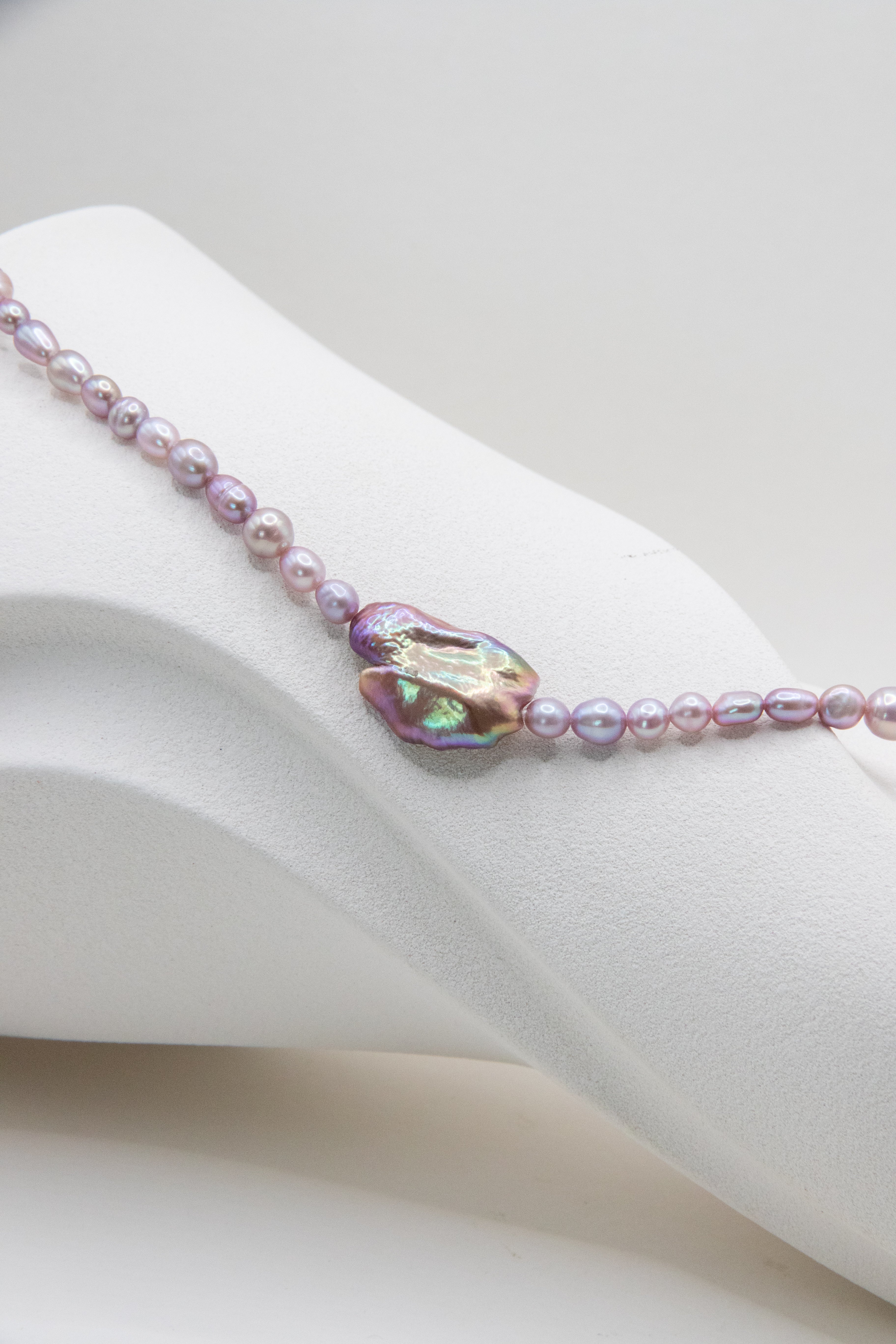 Collarbone Purple Aurora