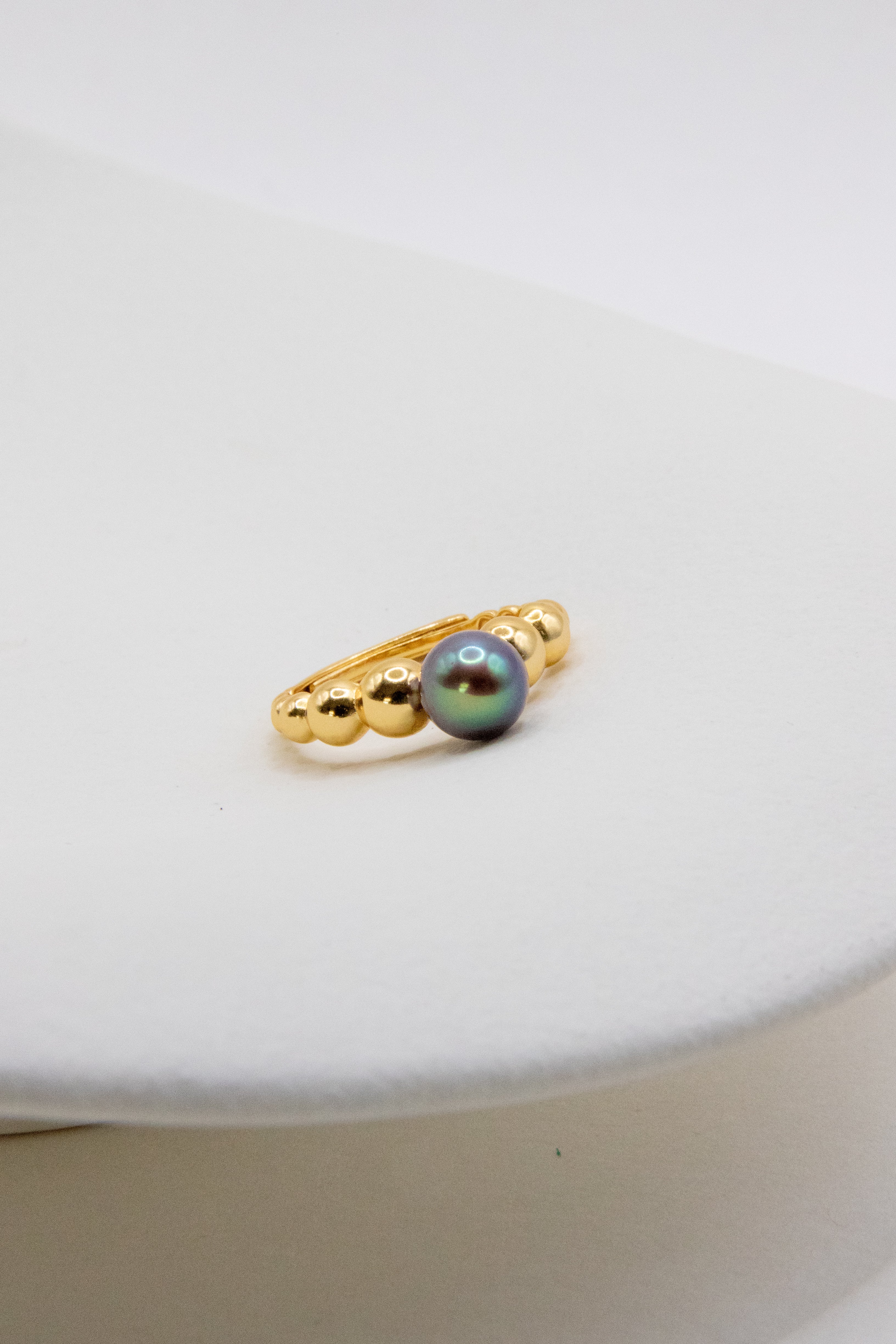 Natural dark blue/green toned freshwater seedless pearl ring