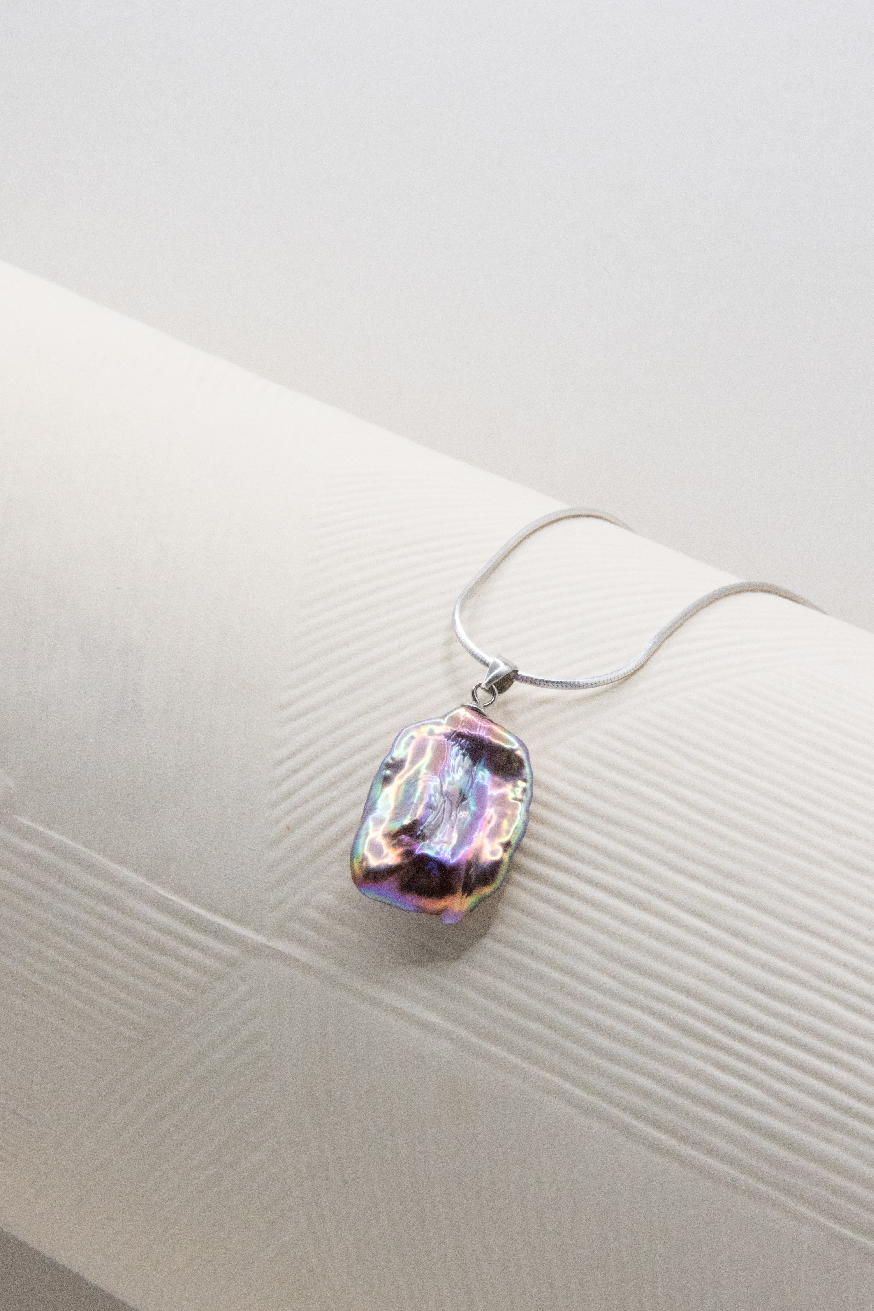 colorful fantasy-The collection level flawless freshwater seedless big petal pearl set