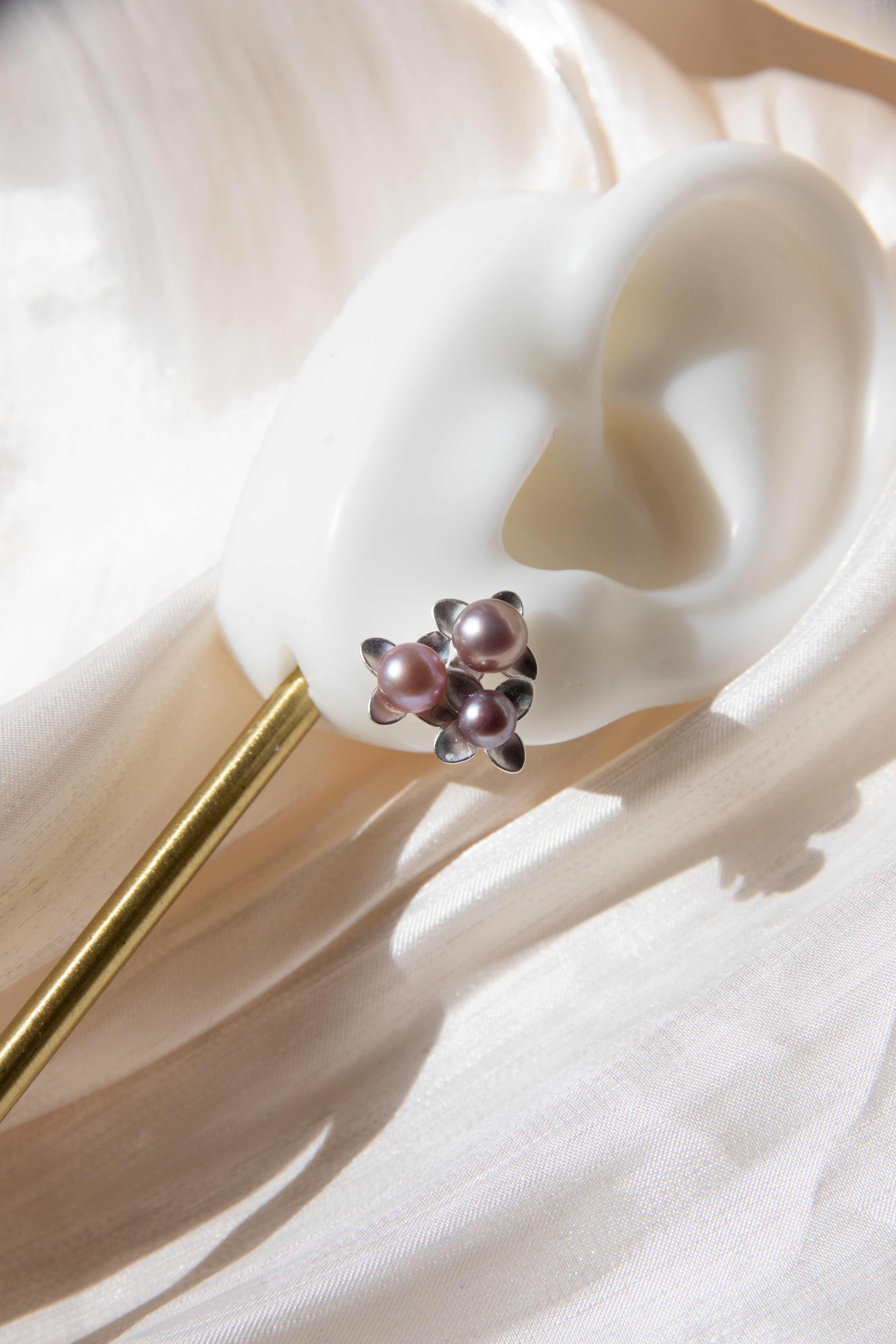 Rice Pearl Flower Studs