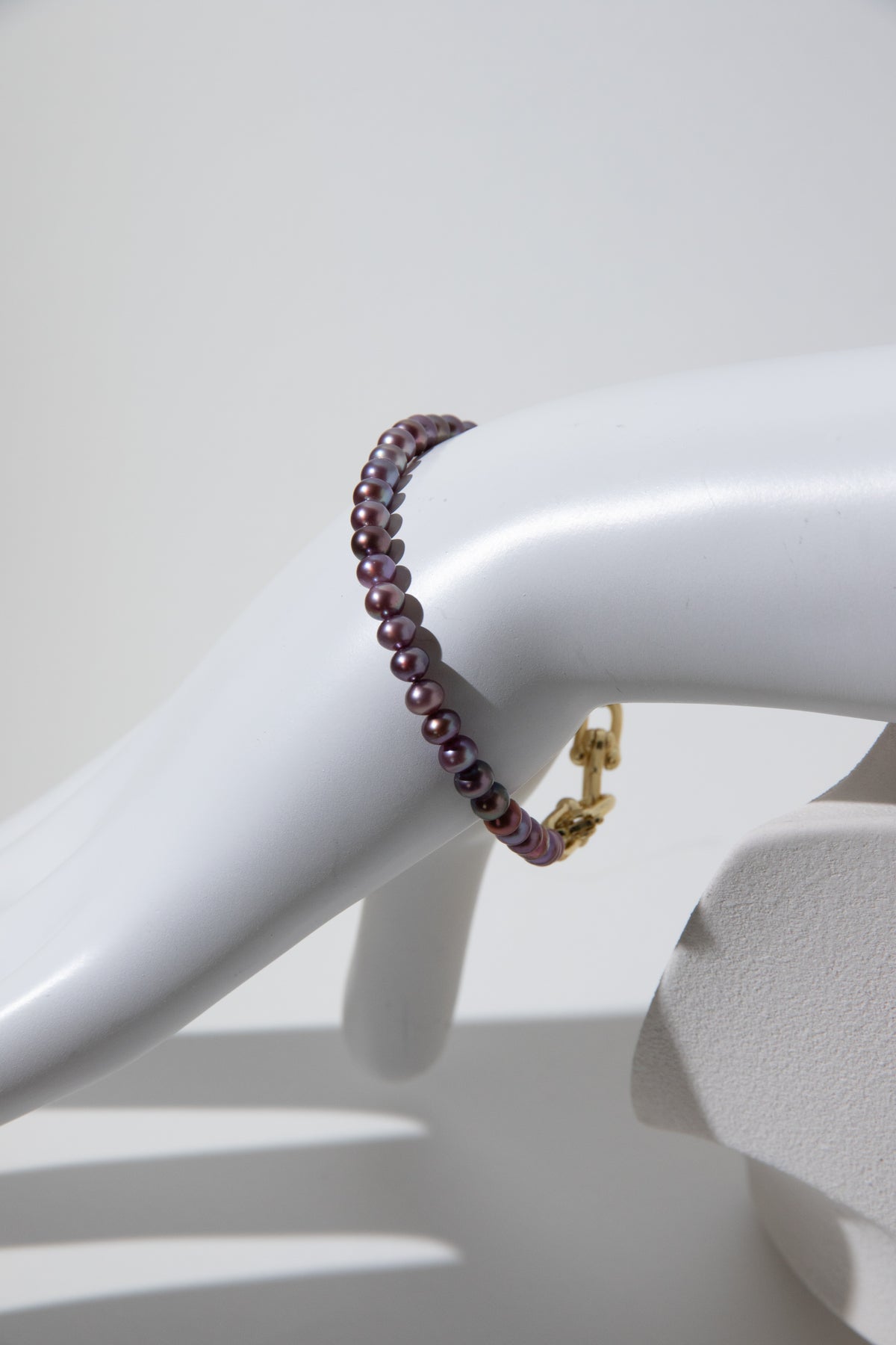 small brown purple color seedless round pearls bracelet