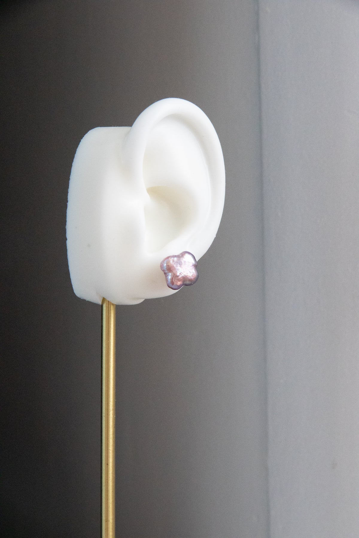 Natural lavender purple clover shaped pearl studs-excellent level-Nr.4