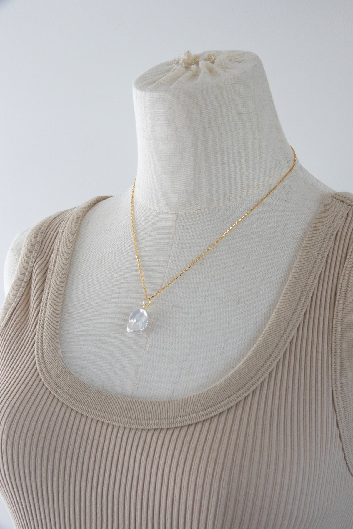 Shiny seedless standard white flawless petal pearl necklace-gold plated silver