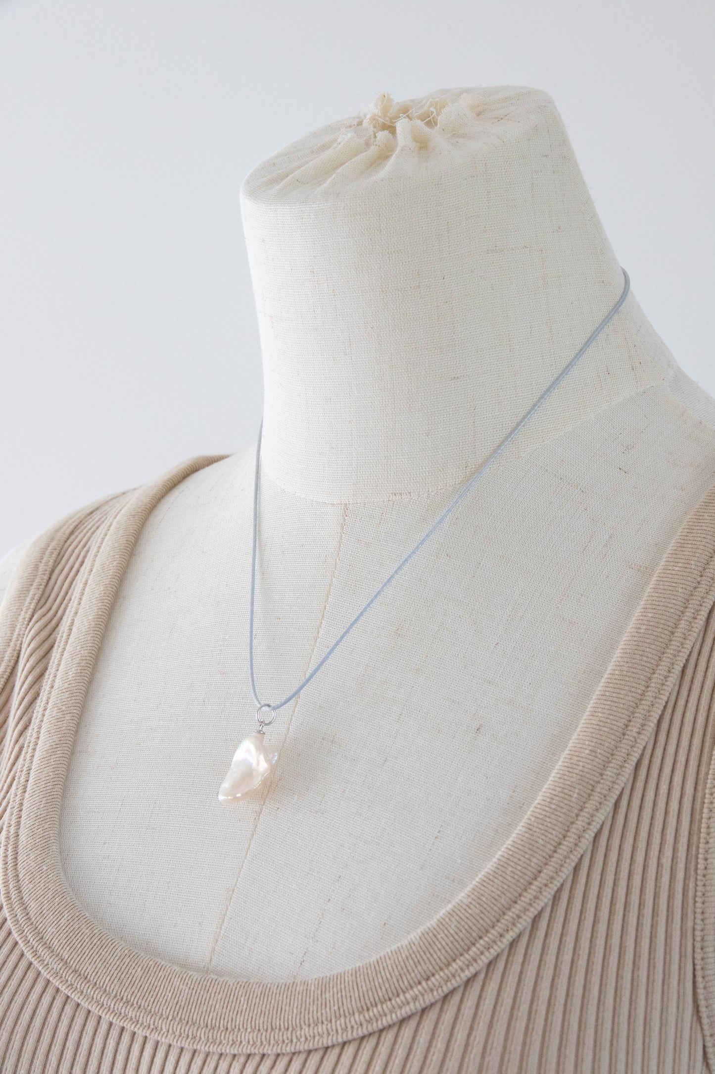 Entry level natural golden seedless petal pearl pendant Nr.2