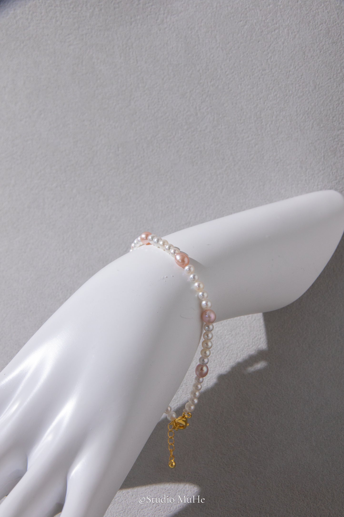 Summer flower rain-single layer mixed white and pink pearl bracelet