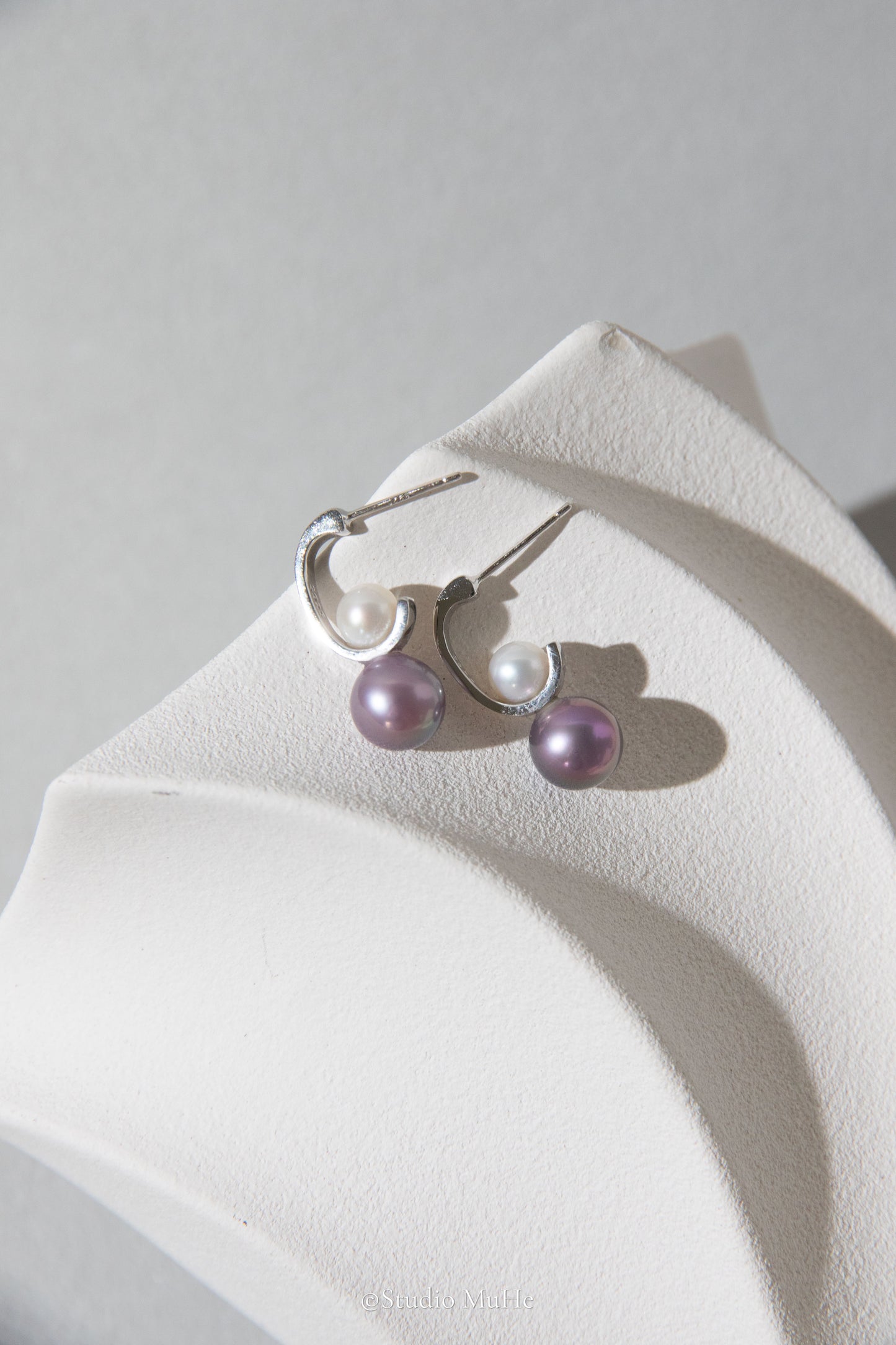 Colorful Planets-Daily ear studs with natural freshwater pearls.