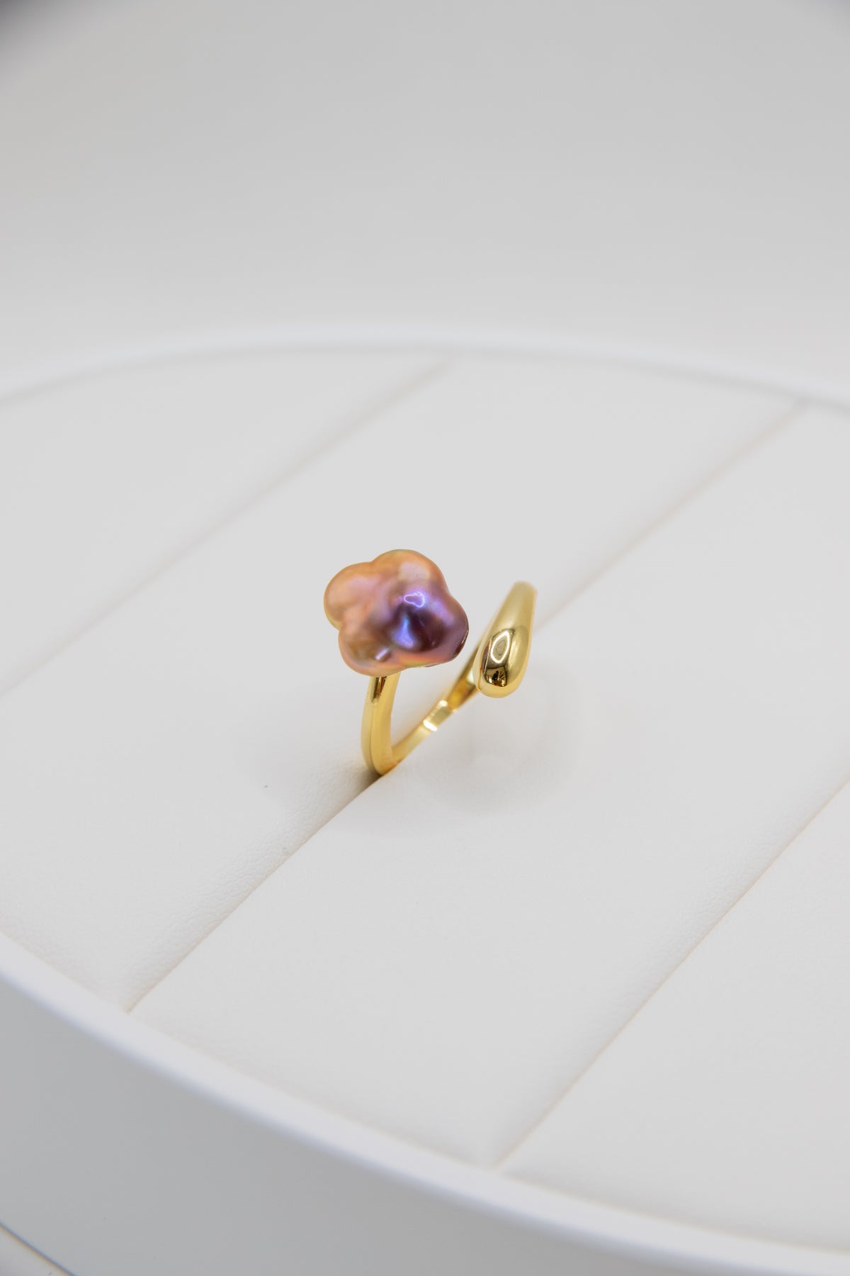Grape Chocolate Clover Pearl Ring