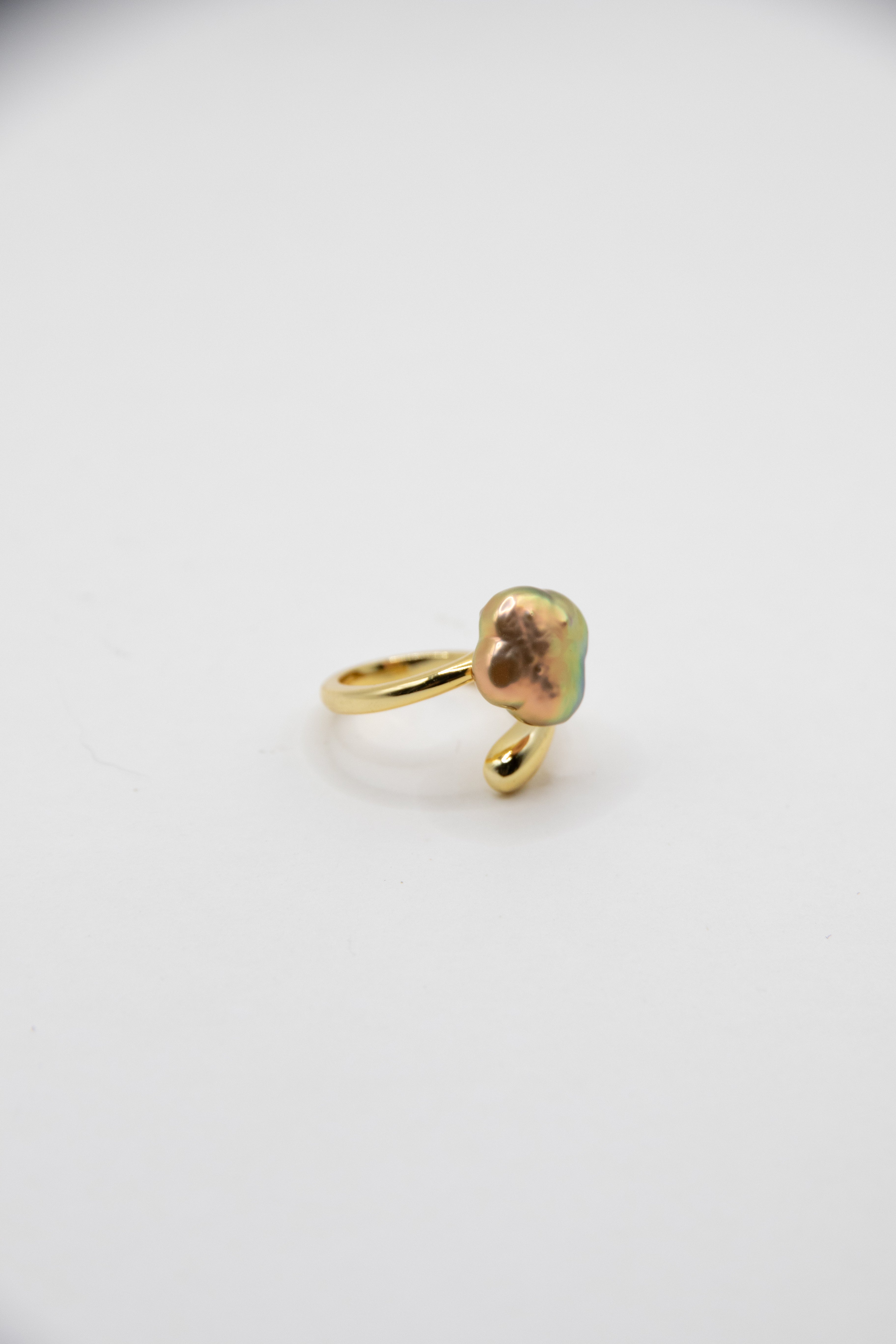 Golden Metallic Clover Ring