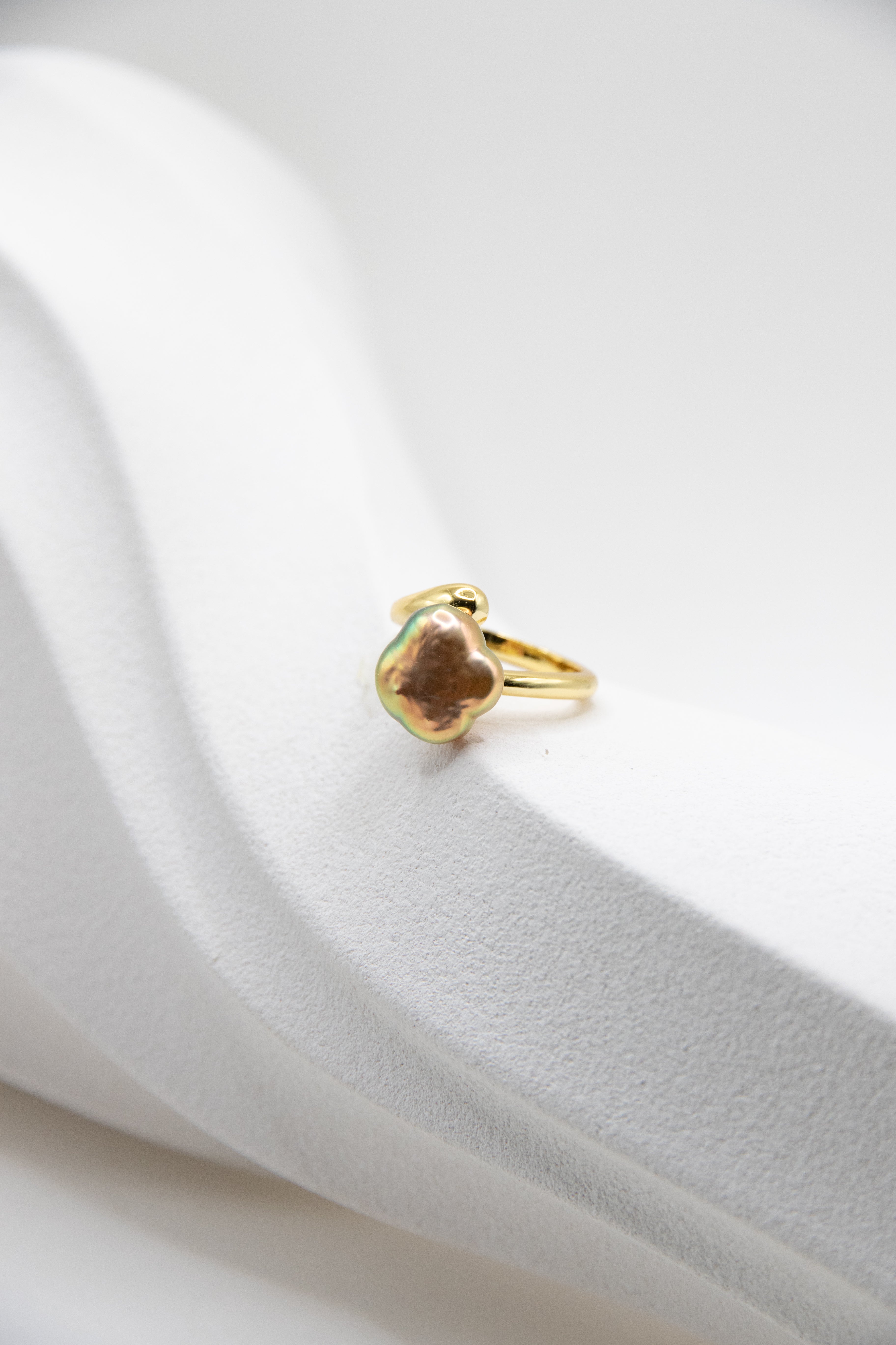Golden Metallic Clover Ring