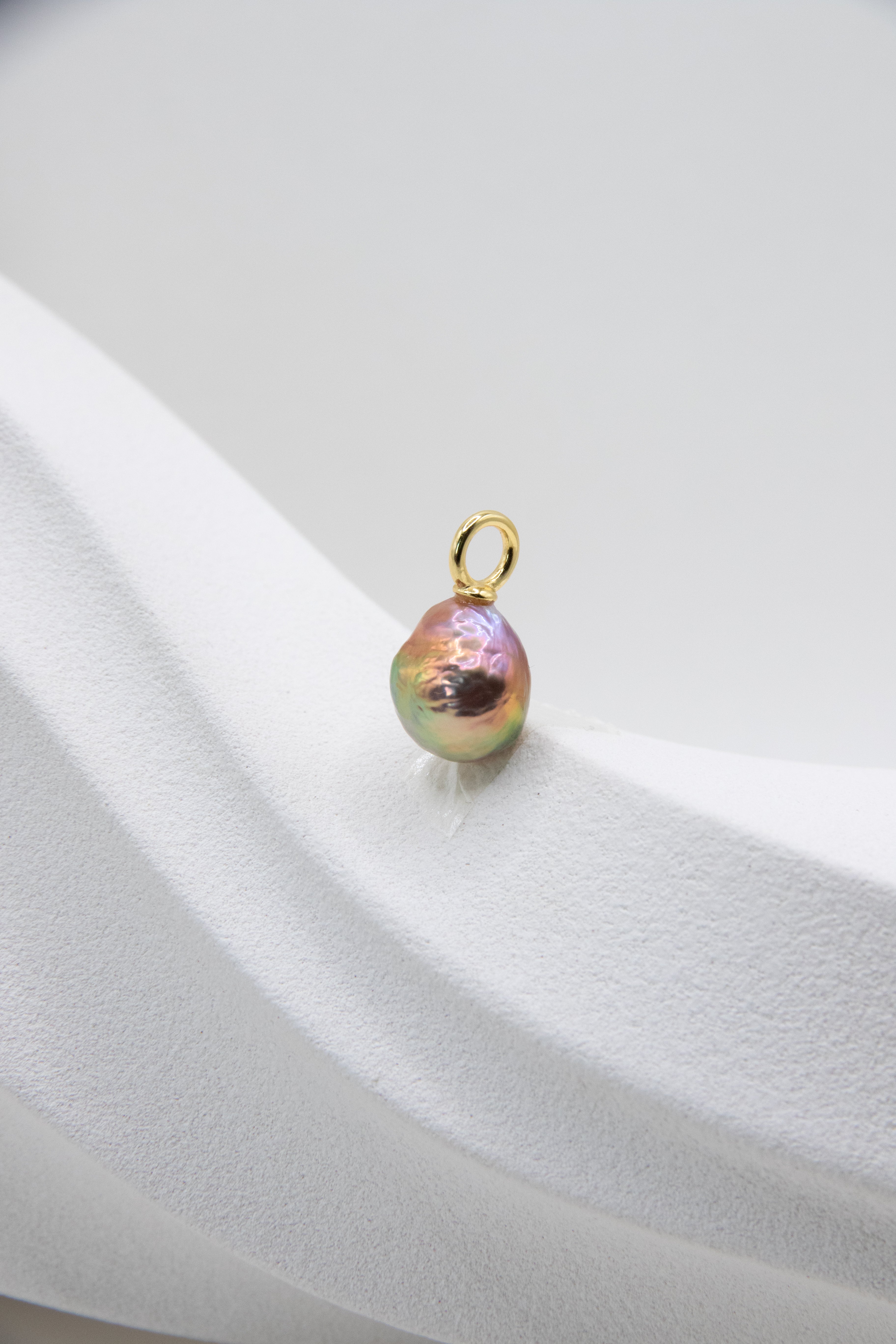 Great Avocado pendant
