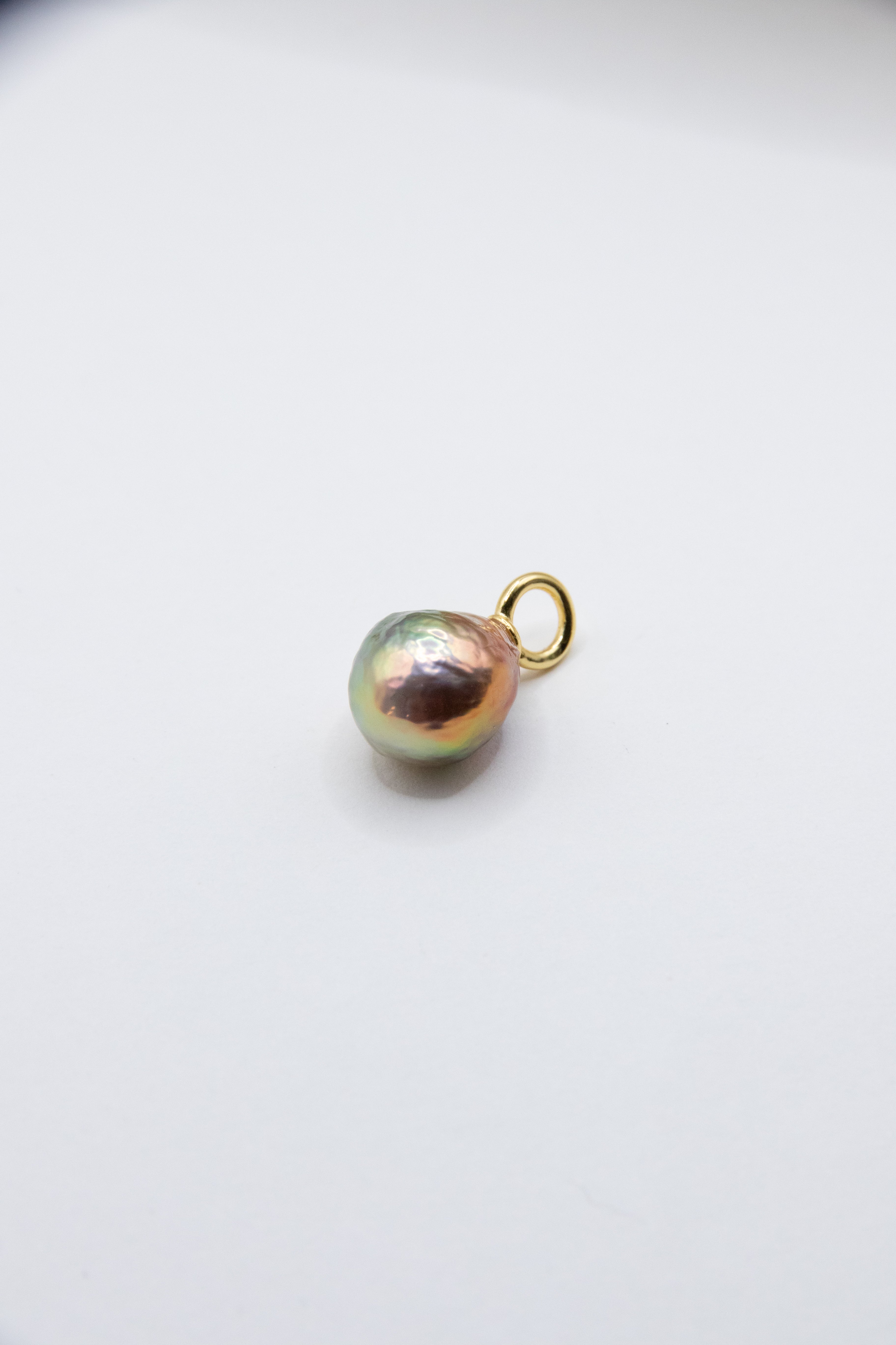 Great Avocado pendant