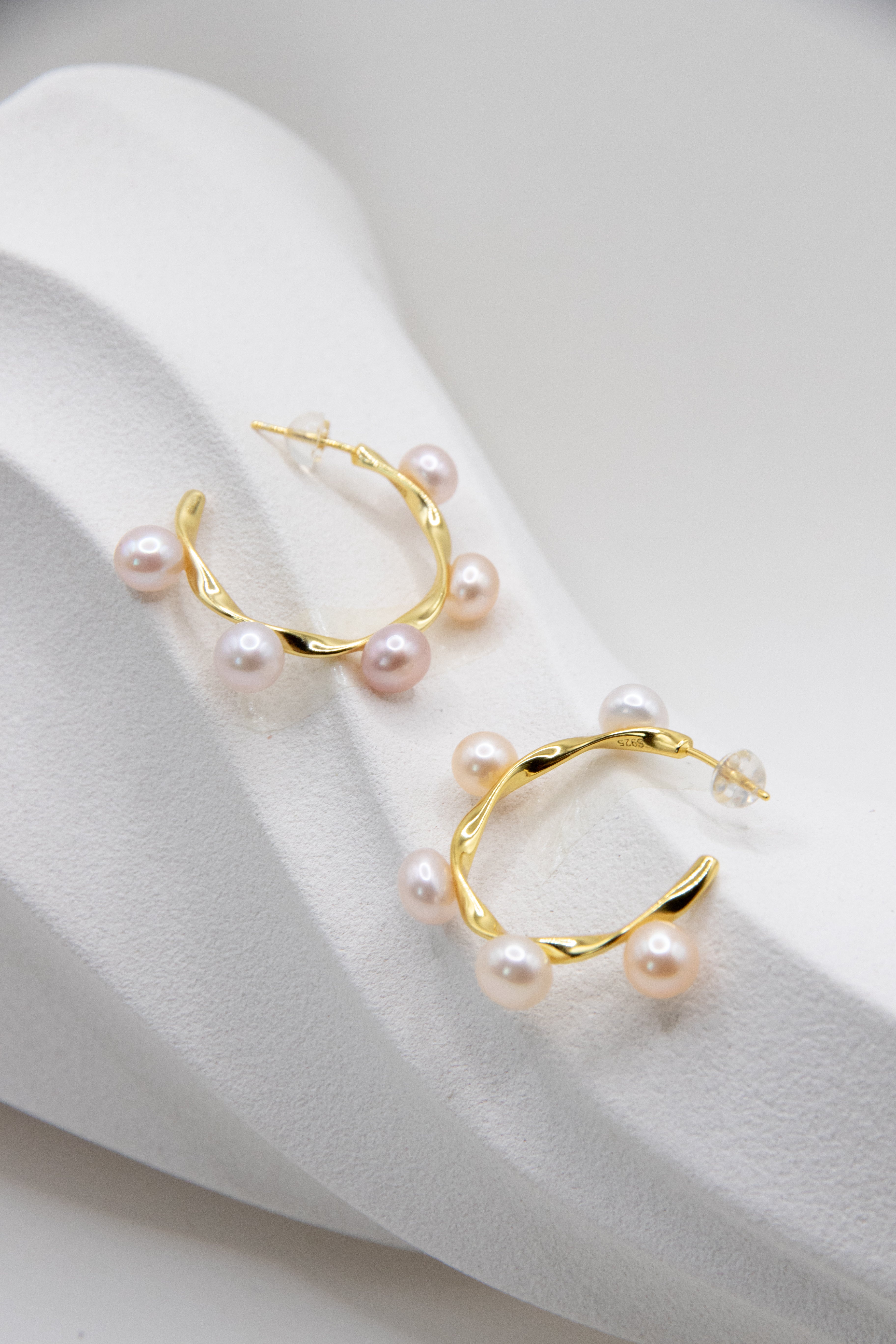 Rice Pearl Ferris Wheel Hoops