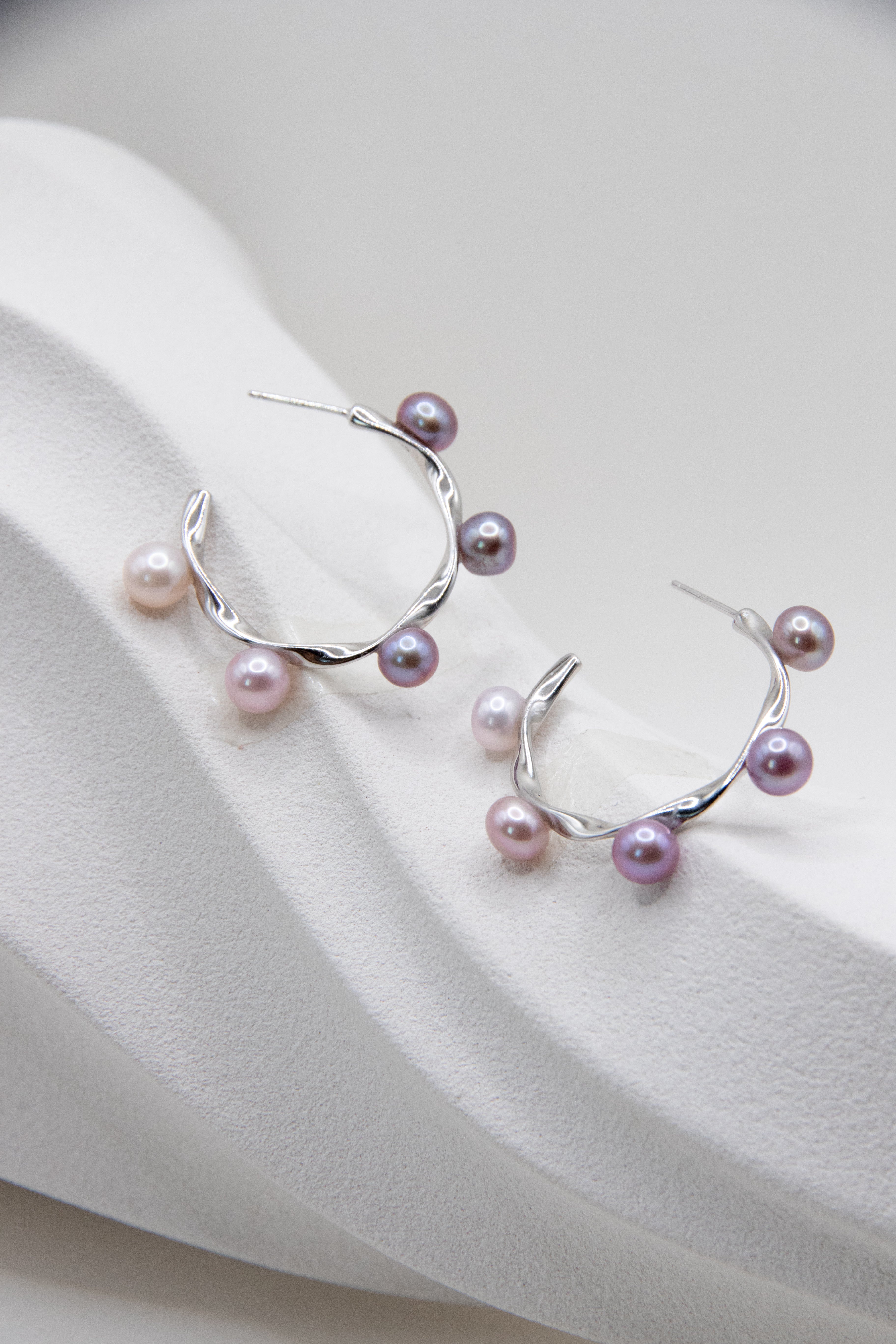 Rice Pearl Ferris Wheel Hoops