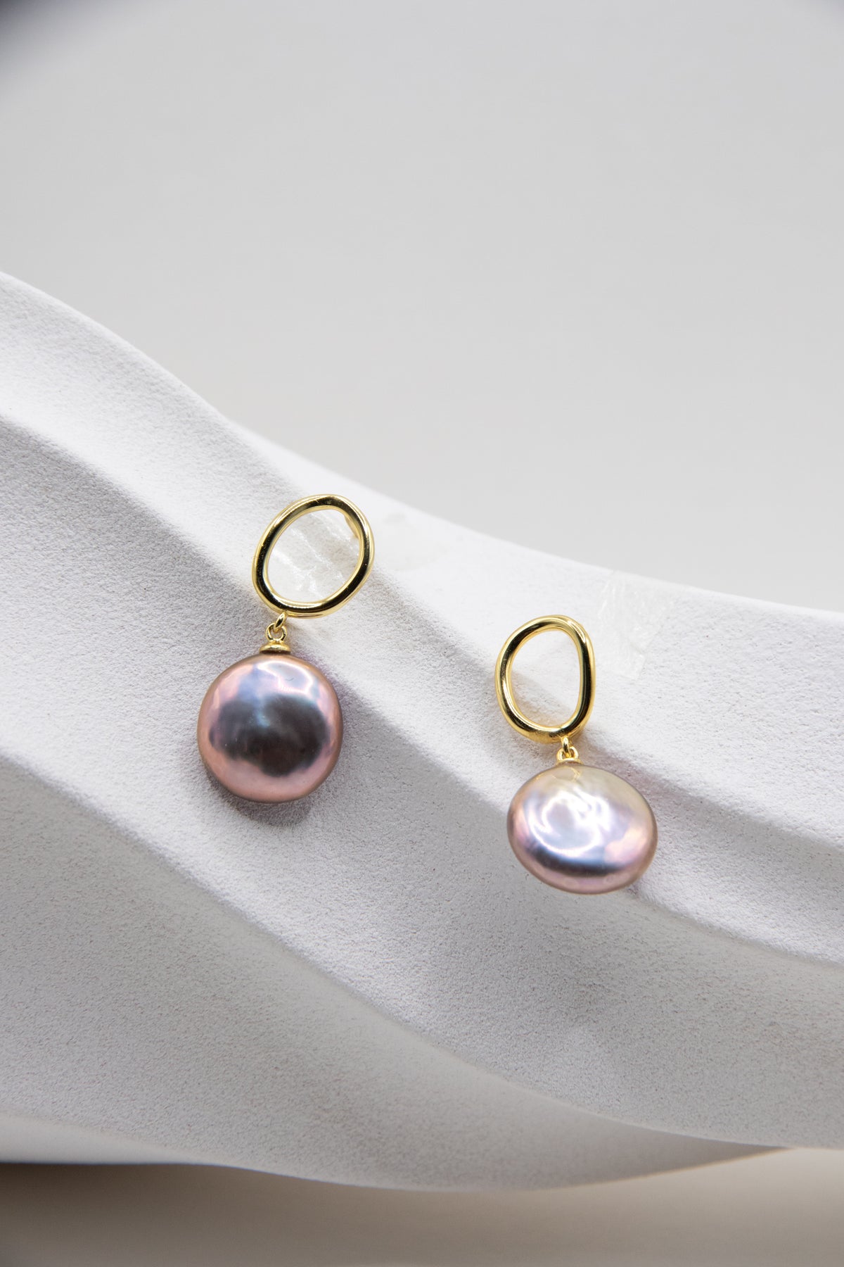 Great level metallic brown button pearls