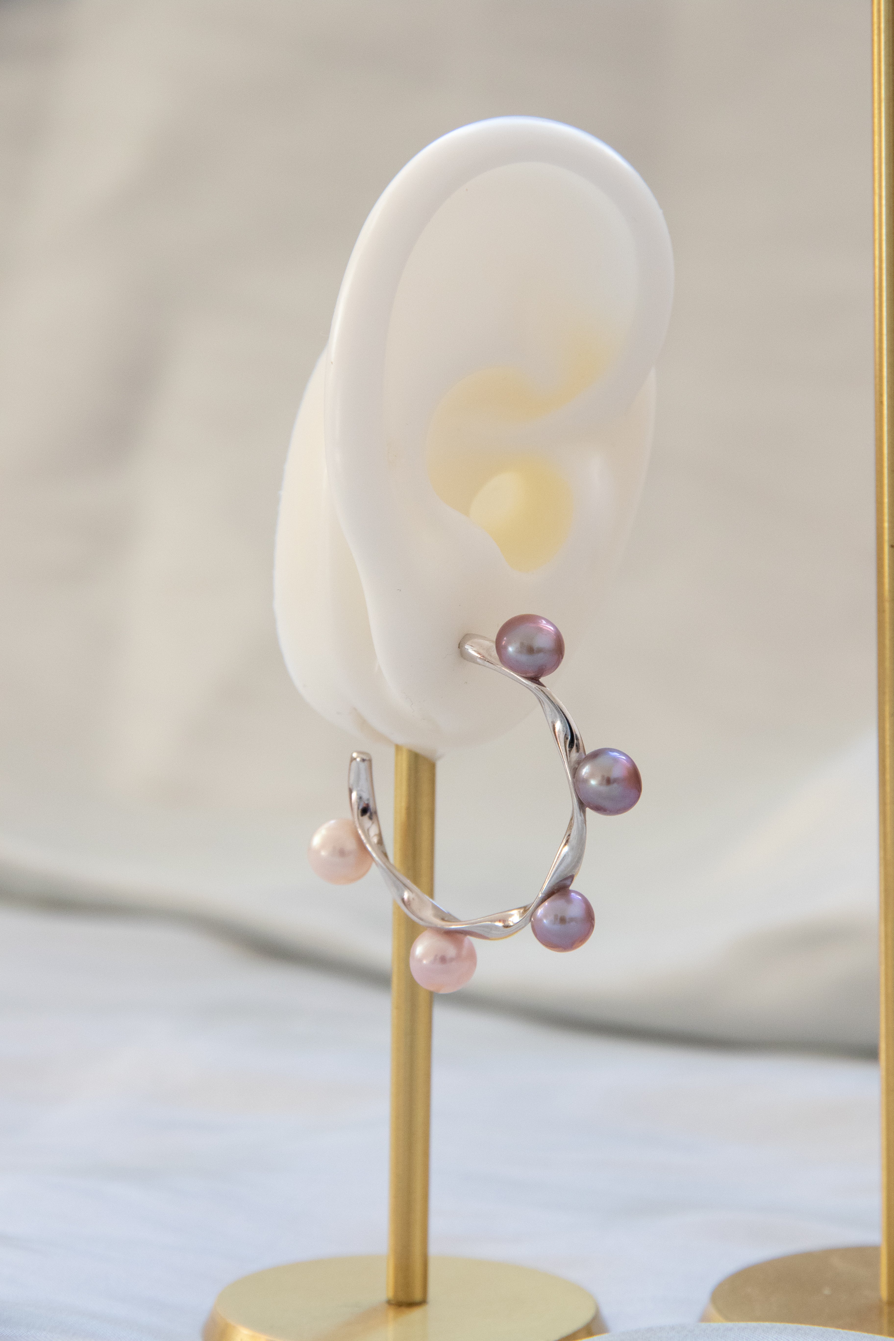 Rice Pearl Ferris Wheel Hoops