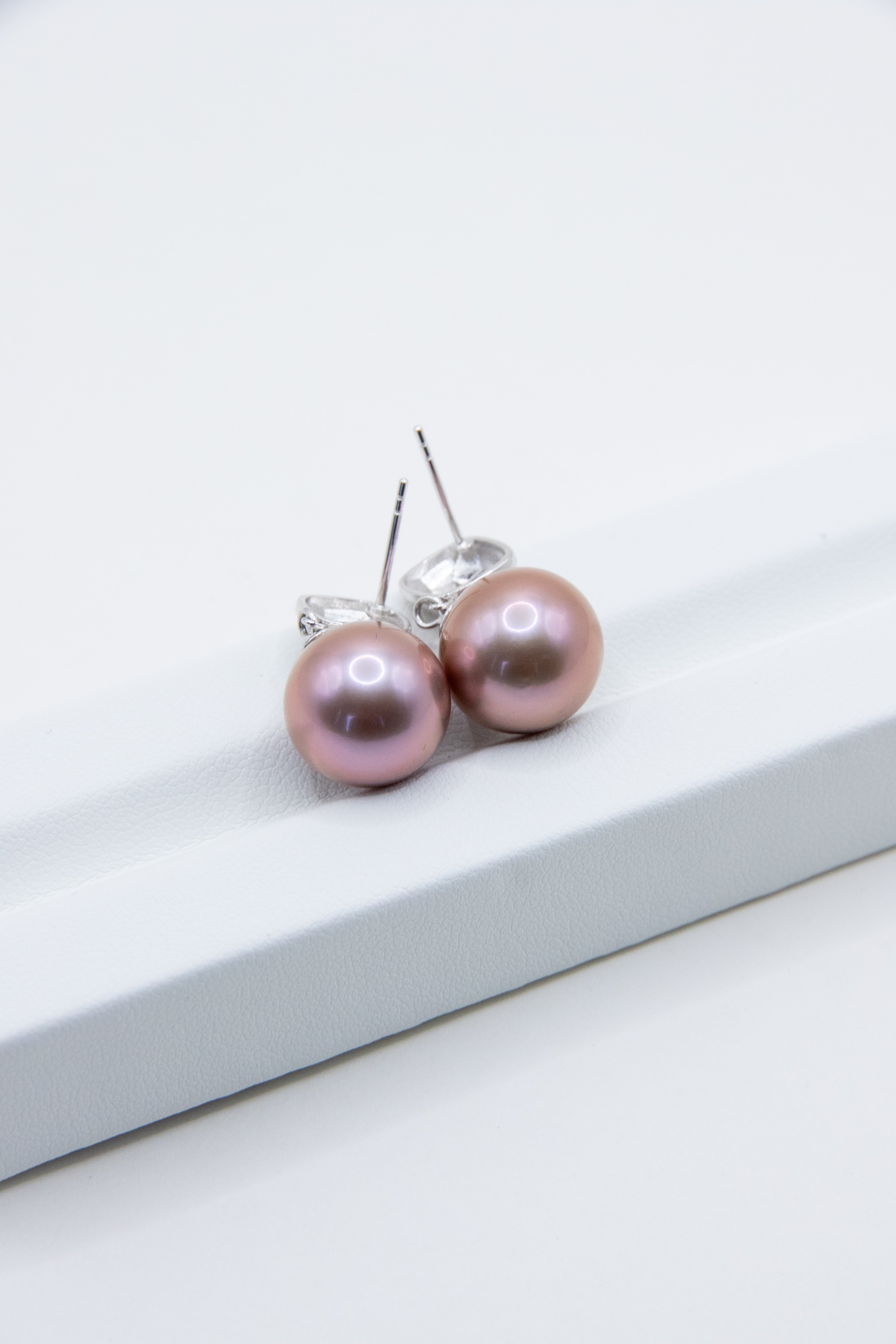 Premium Chocolate Purple Big Round Pearls
