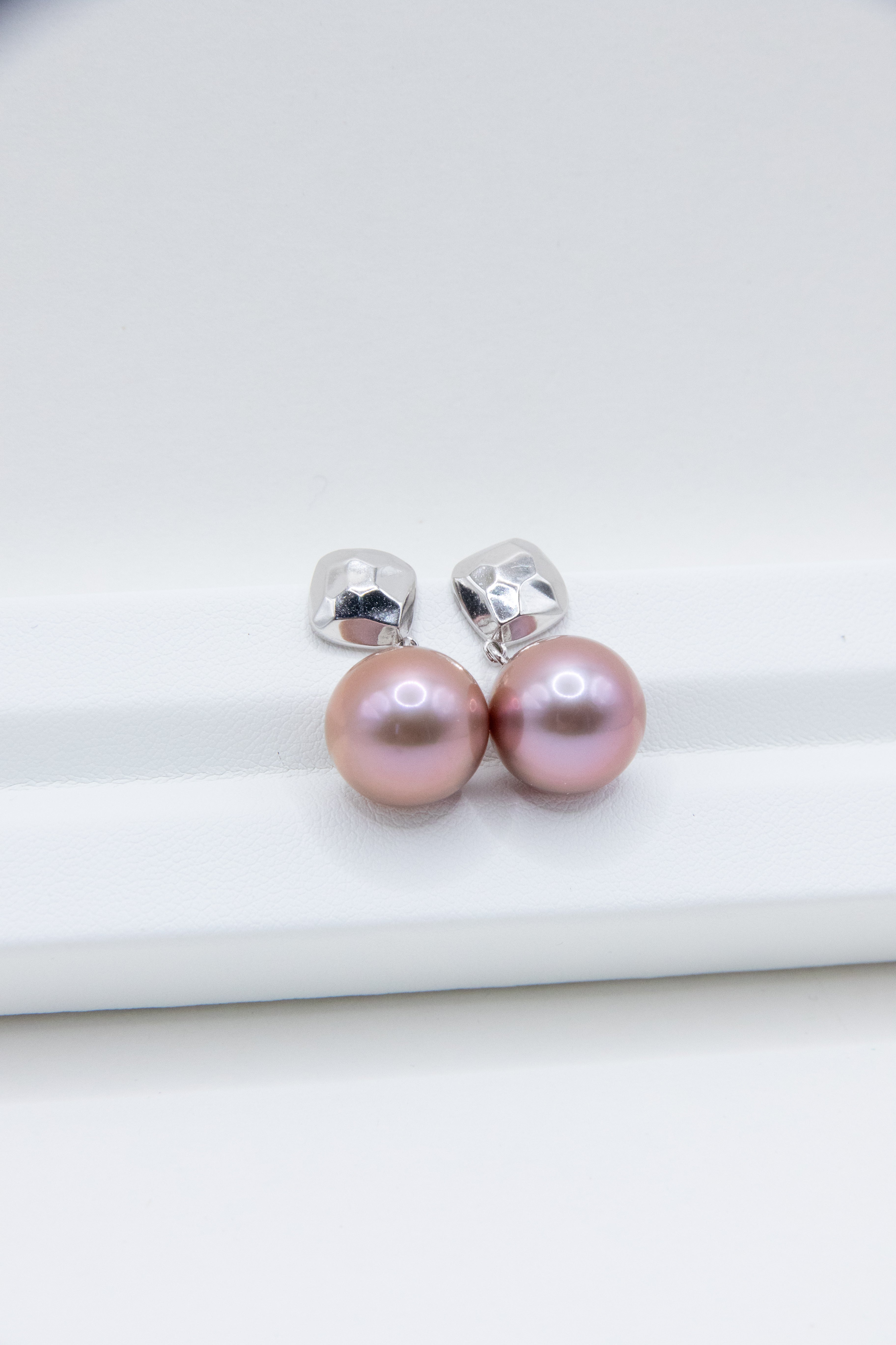 Premium Chocolate Purple Big Round Pearls