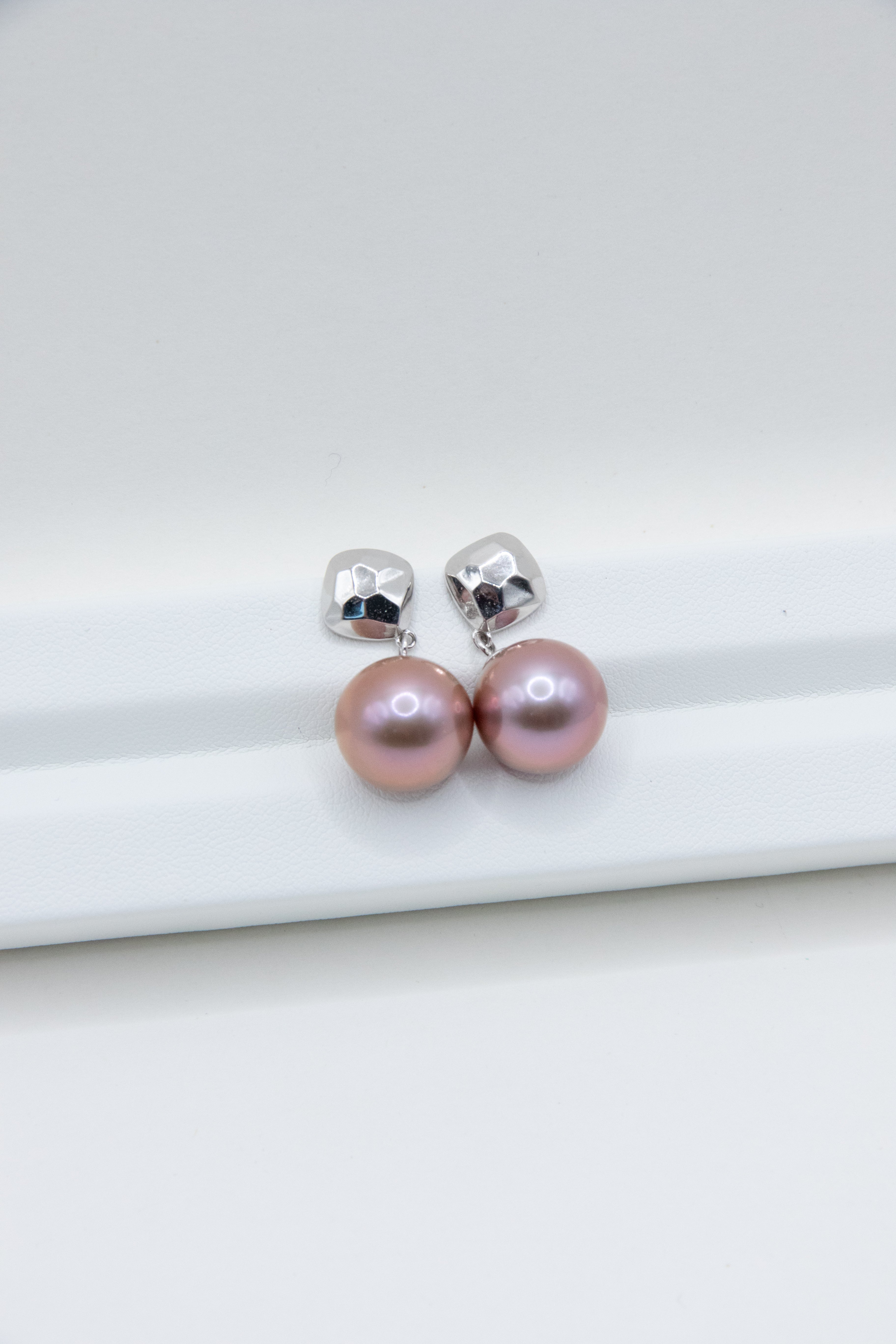 Premium Chocolate Purple Big Round Pearls