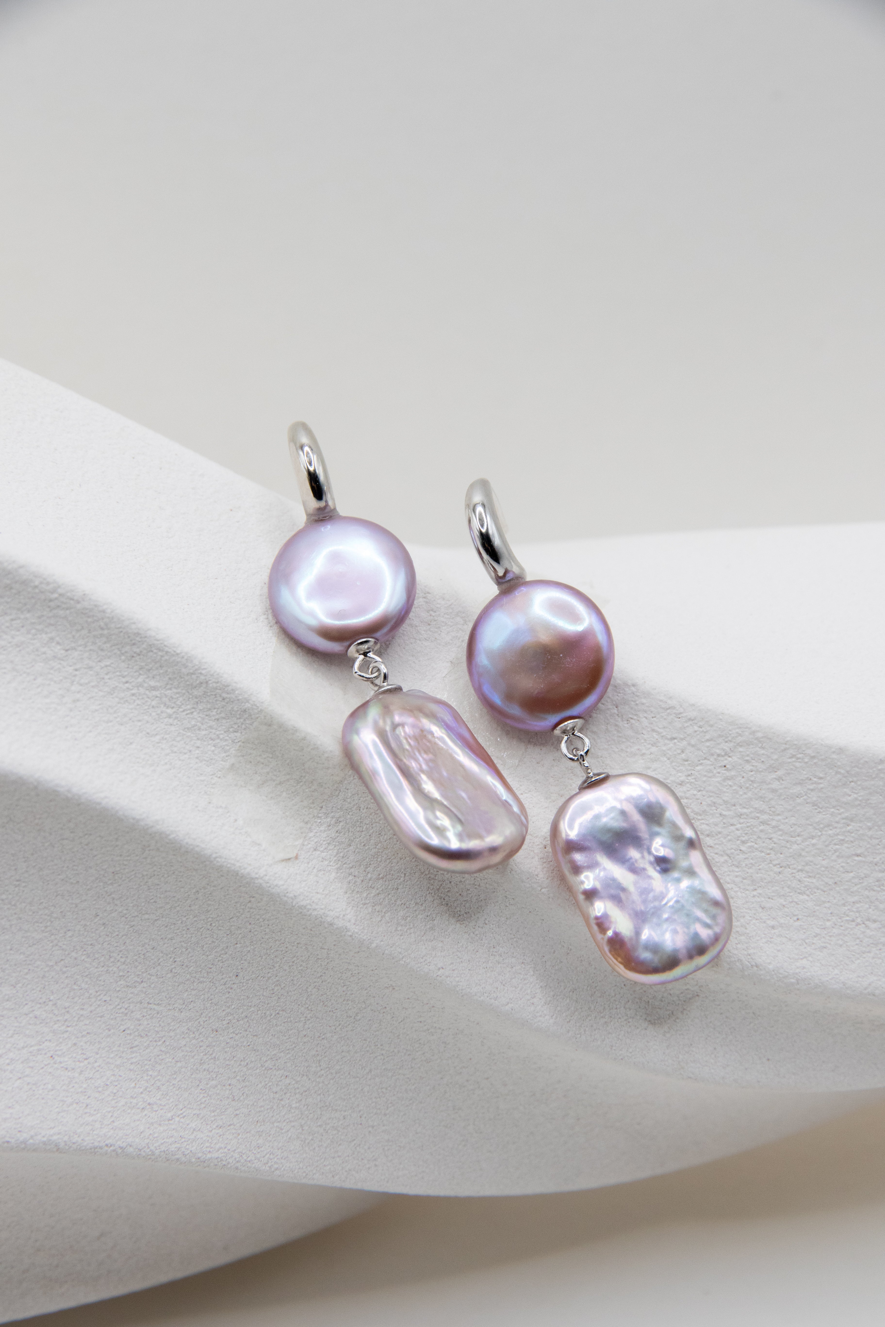 Round or Square? Still or Dangling?
