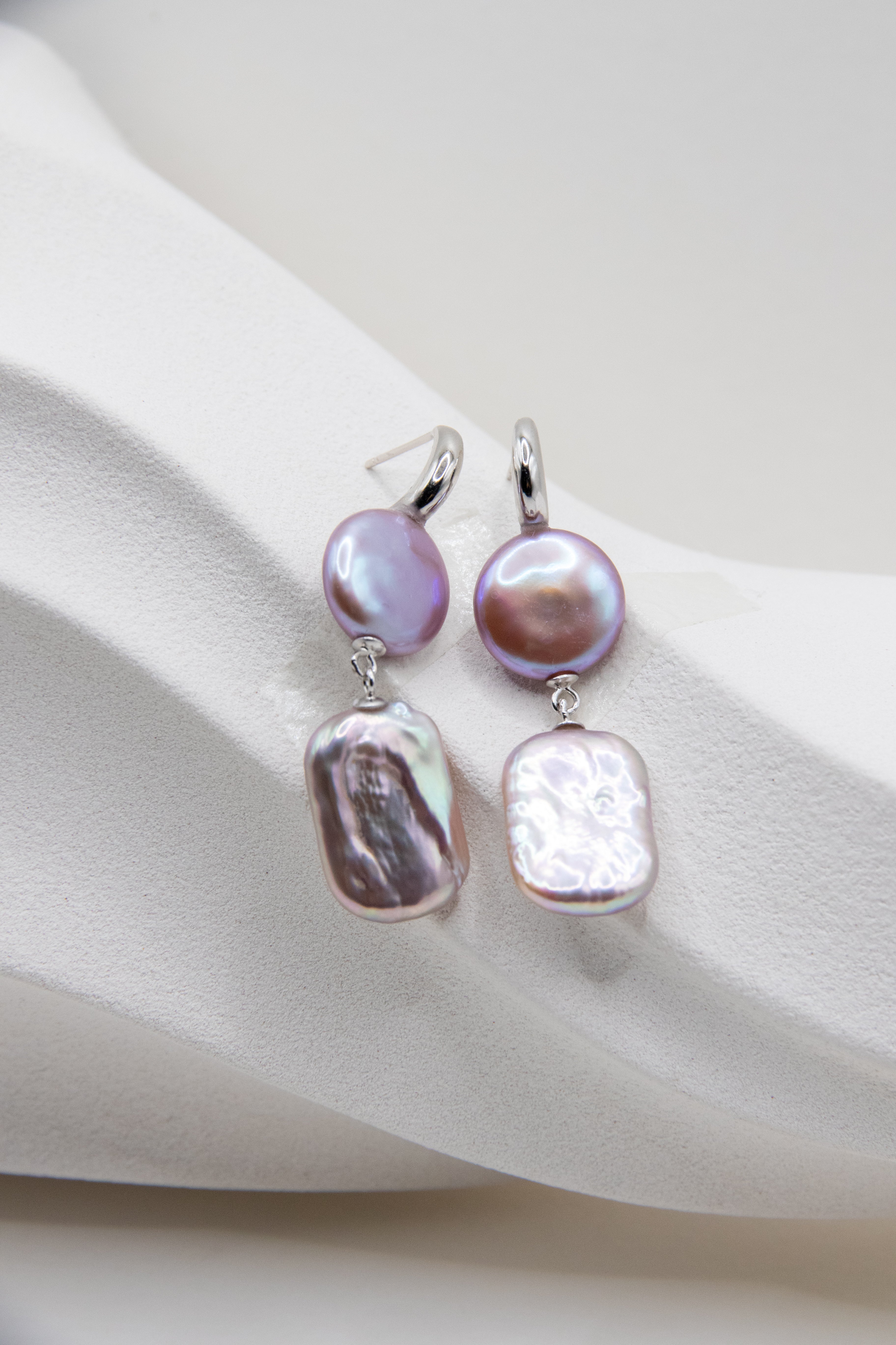 Round or Square? Still or Dangling?