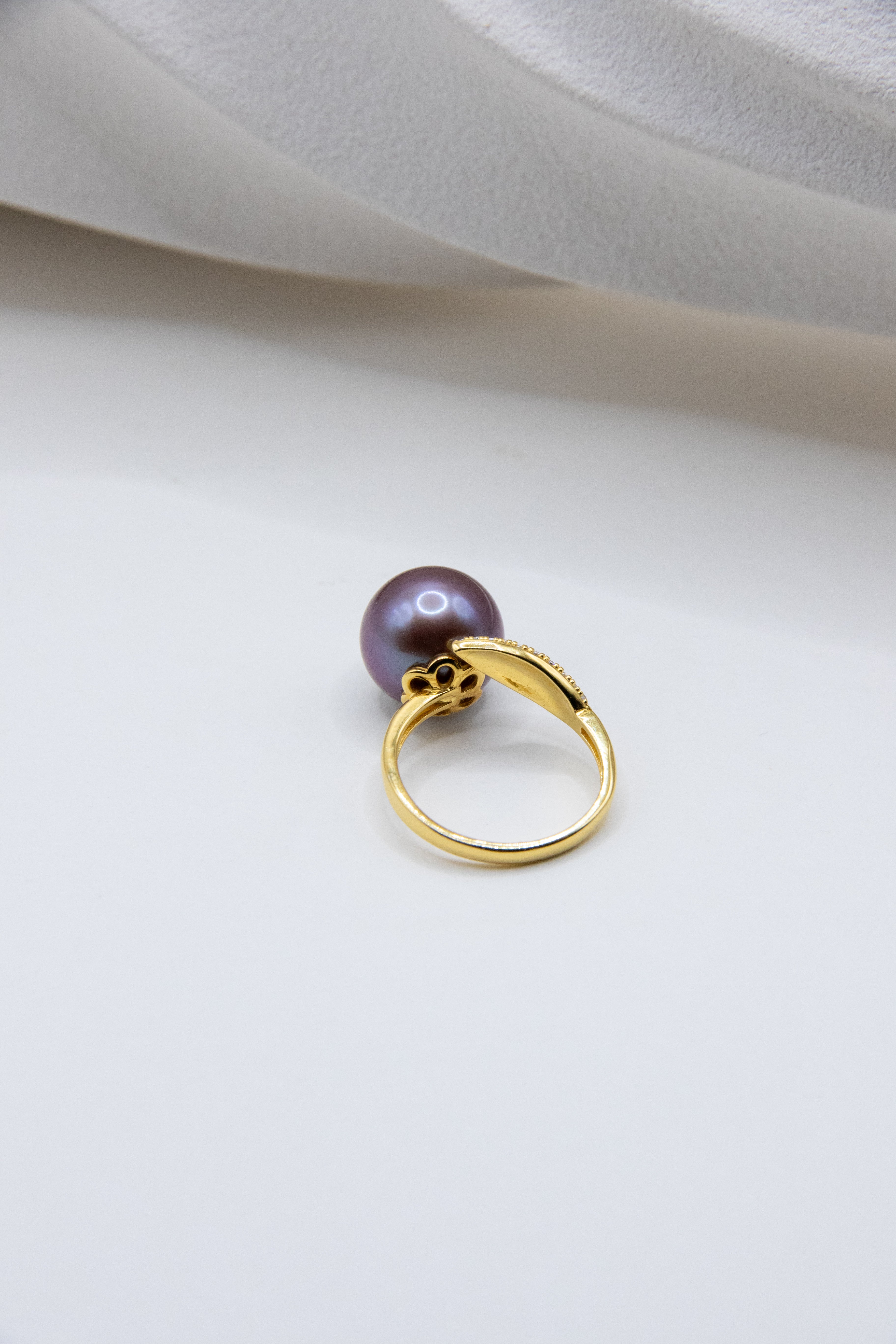 Excellent Quality Natural Deep Purple Black Round Pearl Ring