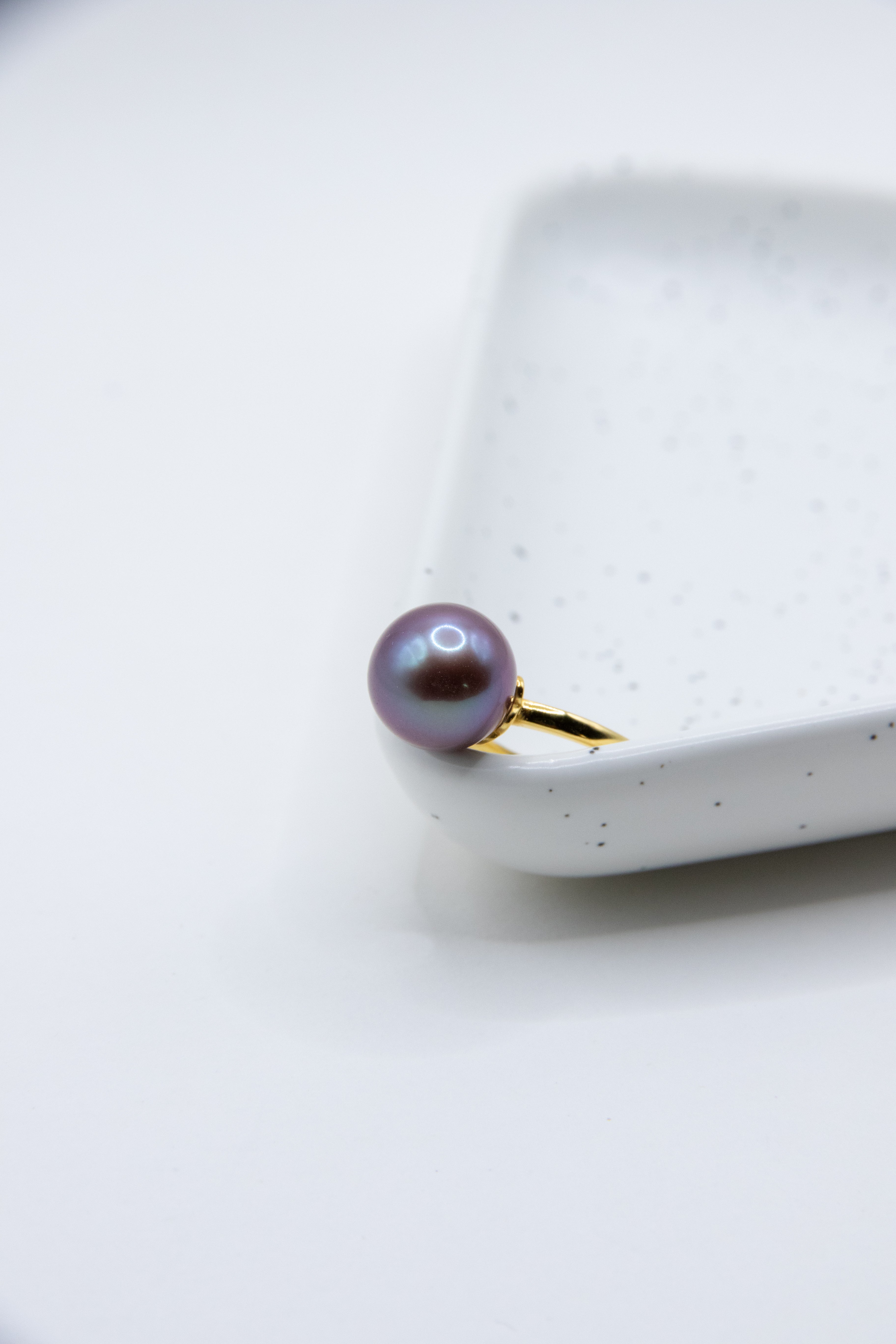 Excellent Quality Natural Deep Purple Black Round Pearl Ring