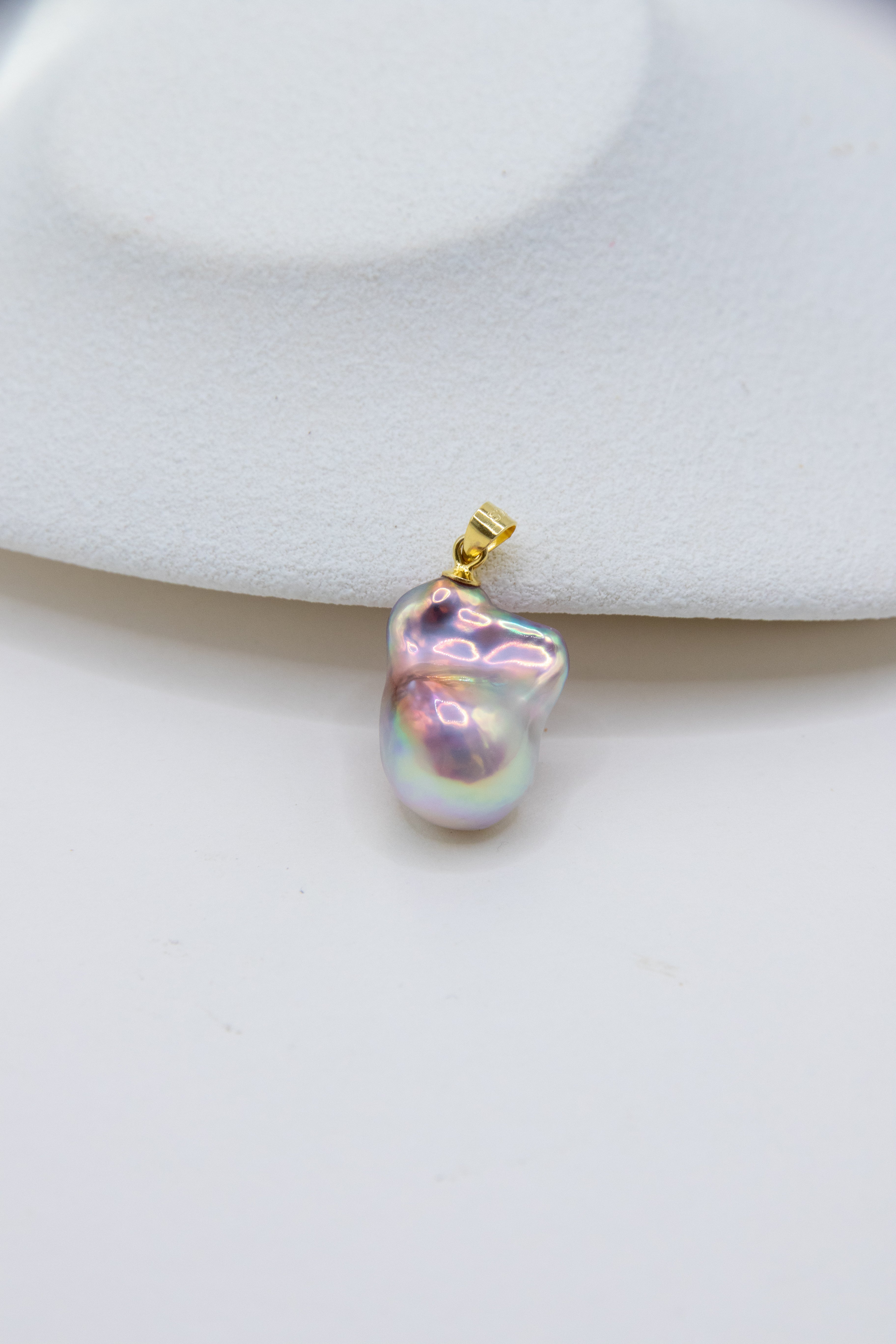 Excellent Dreamy Baroque Pink-Blue Pearl Pendant