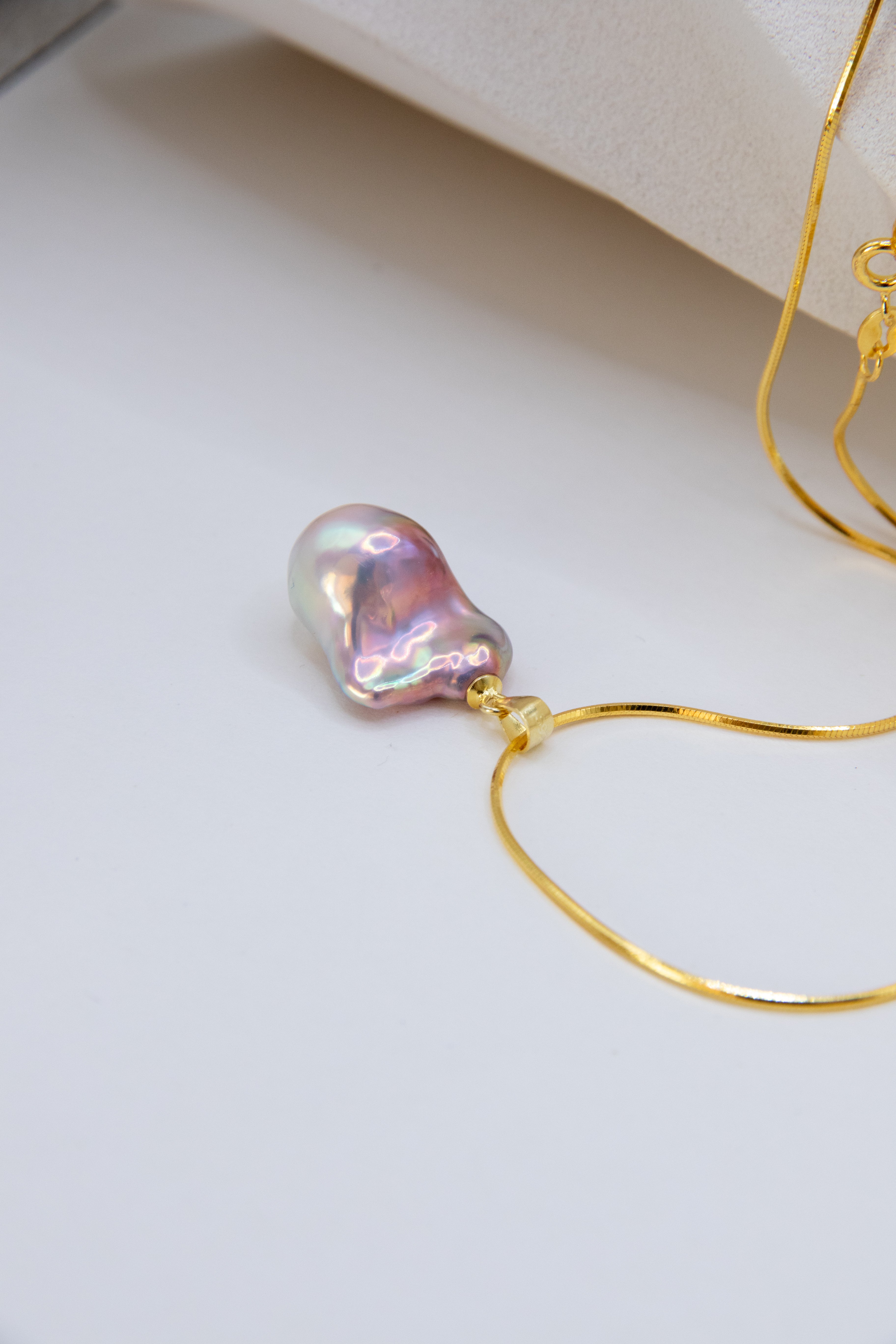 Excellent Dreamy Baroque Pink-Blue Pearl Pendant