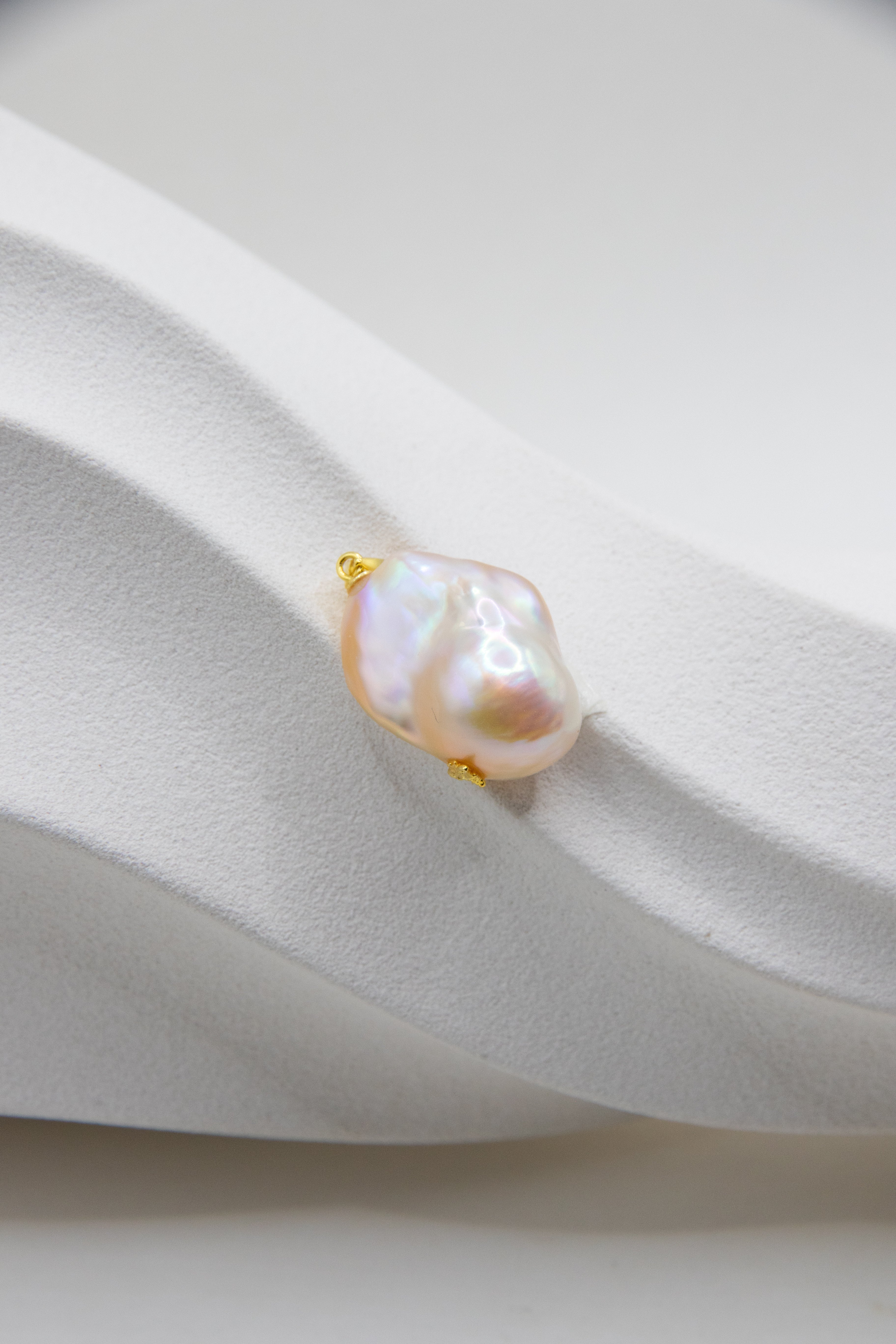 "Rainbow Champagne Jelly" Baroque Pearl Pendant