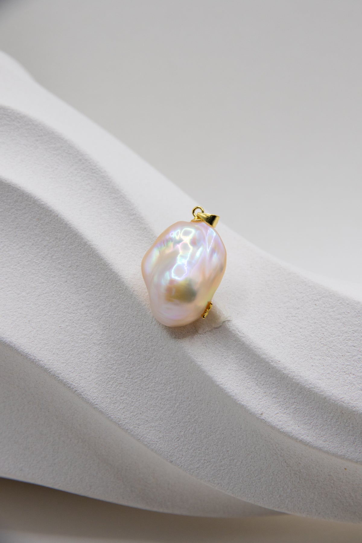 "Rainbow Champagne Jelly" Baroque Pearl Pendant