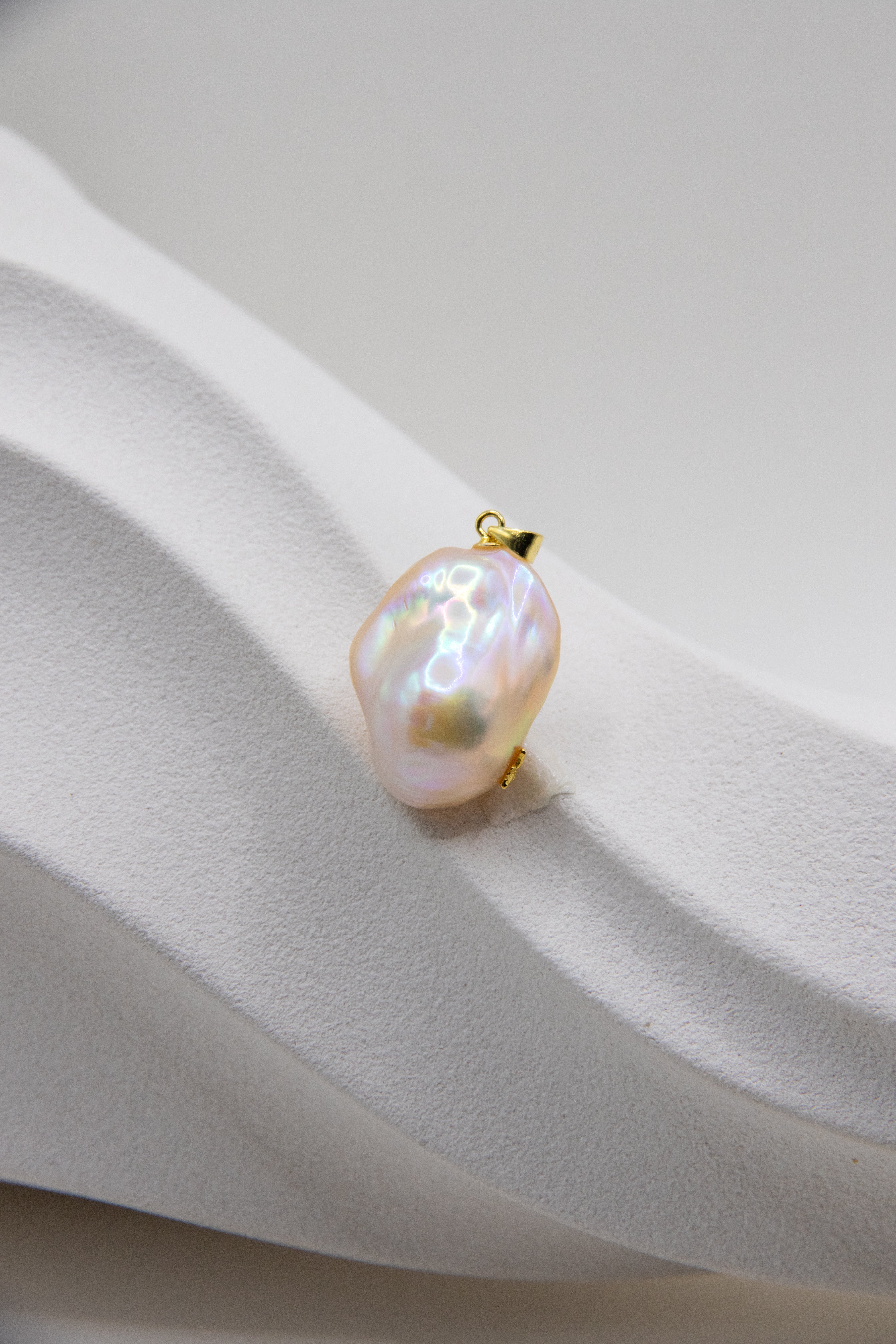 "Rainbow Champagne Jelly" Baroque Pearl Pendant