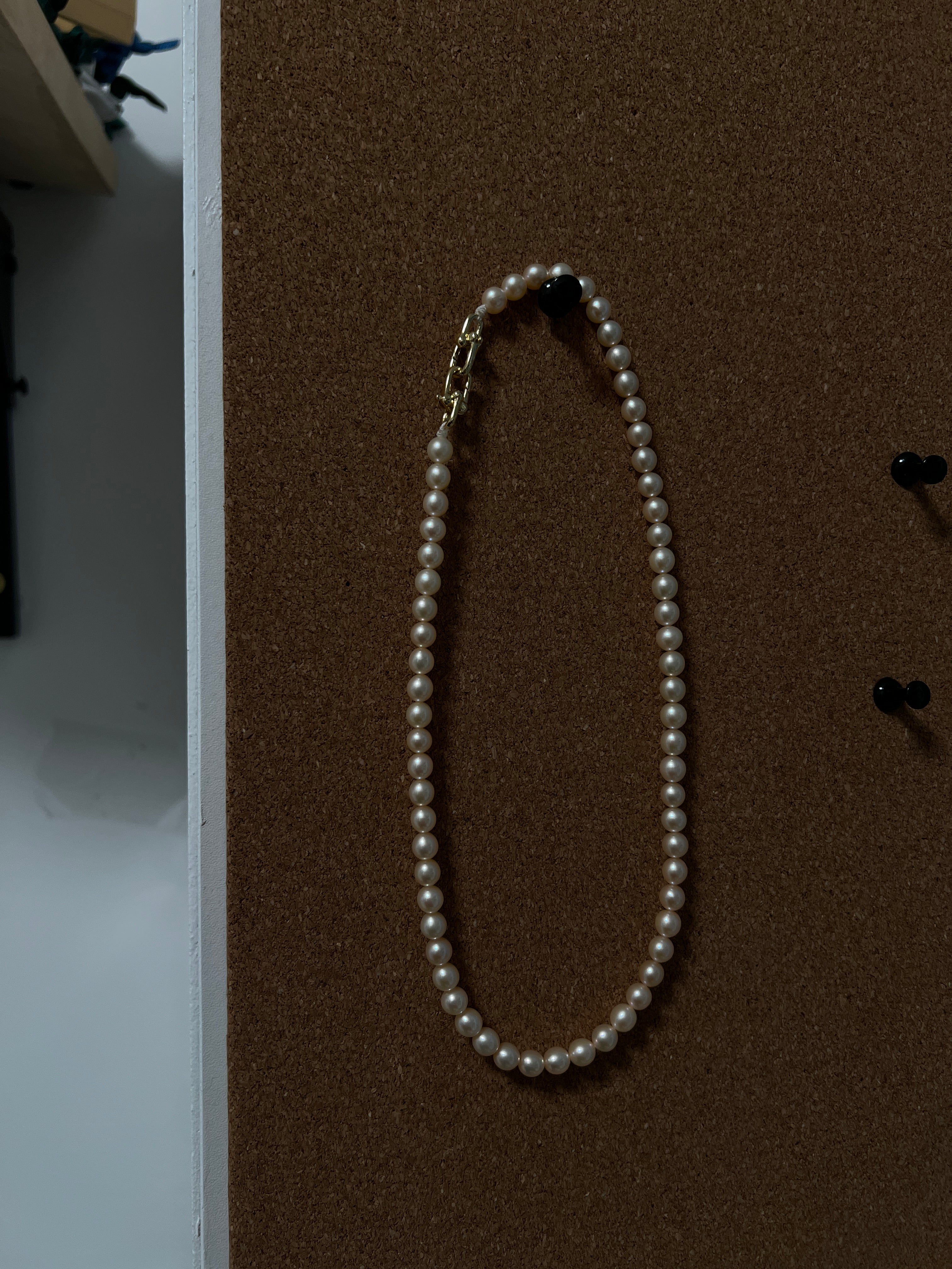 Champagne round pearls for X.