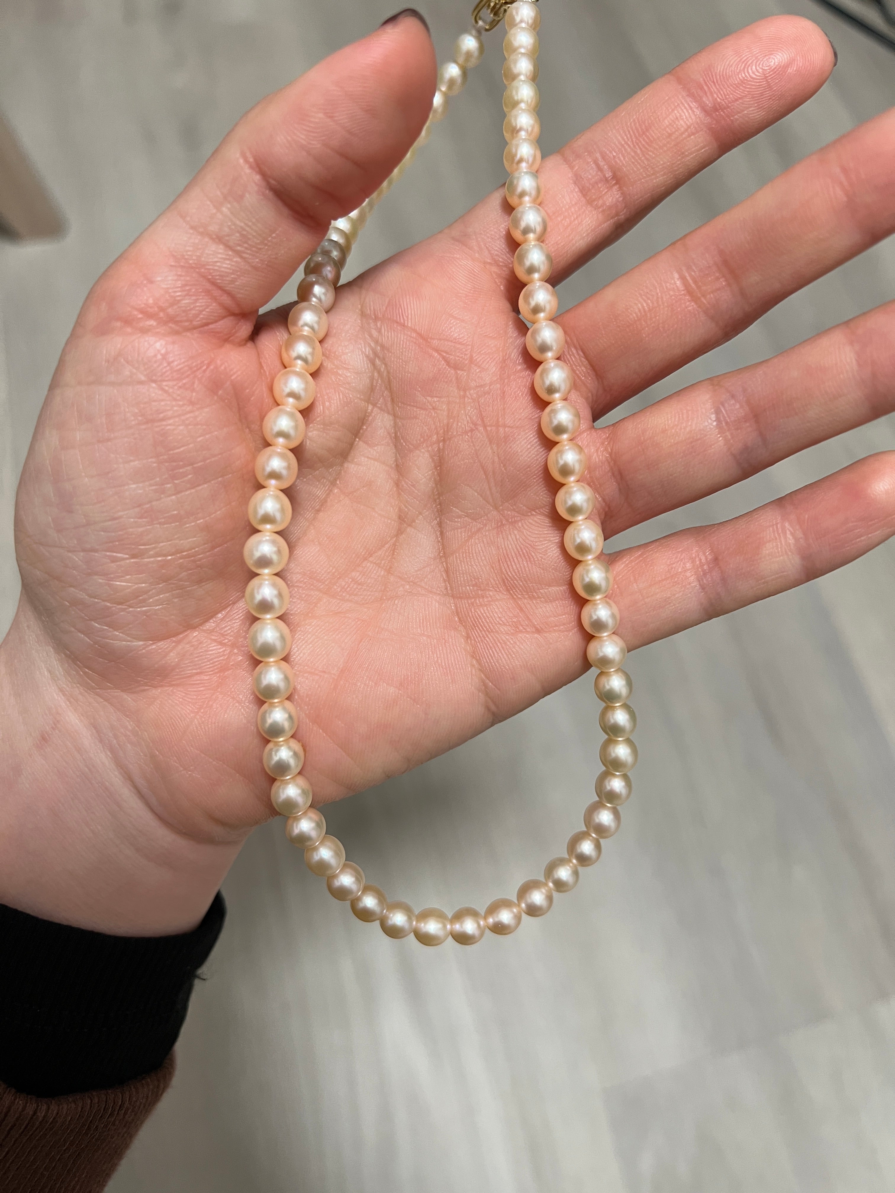 Champagne round pearls for X.