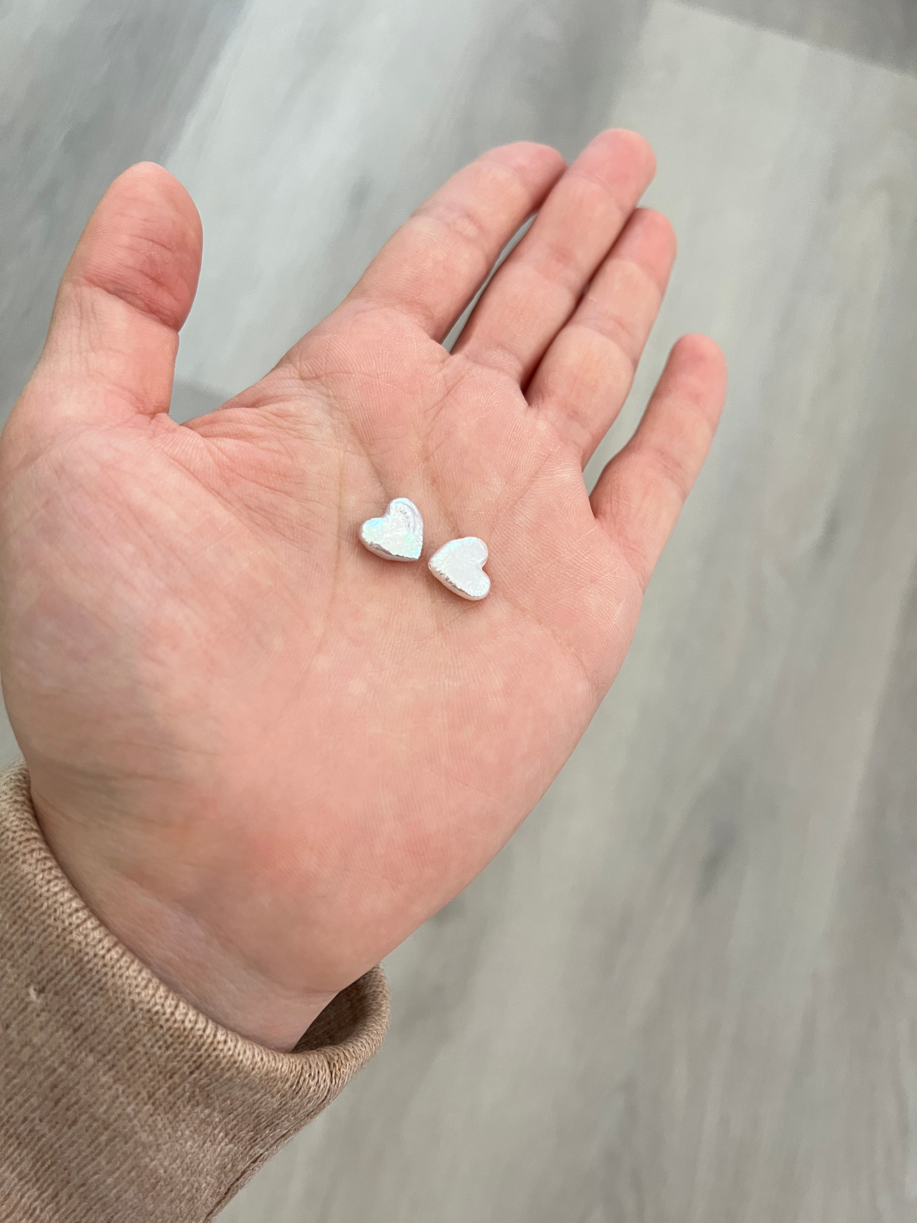 Nude pearl set heart shaped