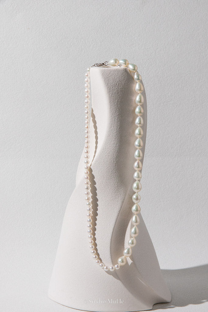 Daily rains-White Drop & Round Freshwater Pearl Necklace