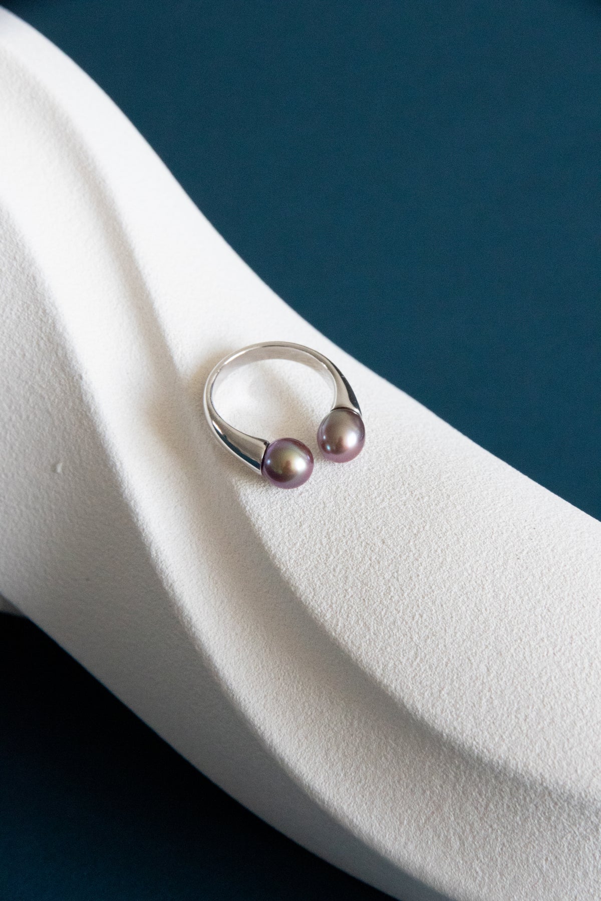 Excellent Blue-Violet Double Rice pearl ring