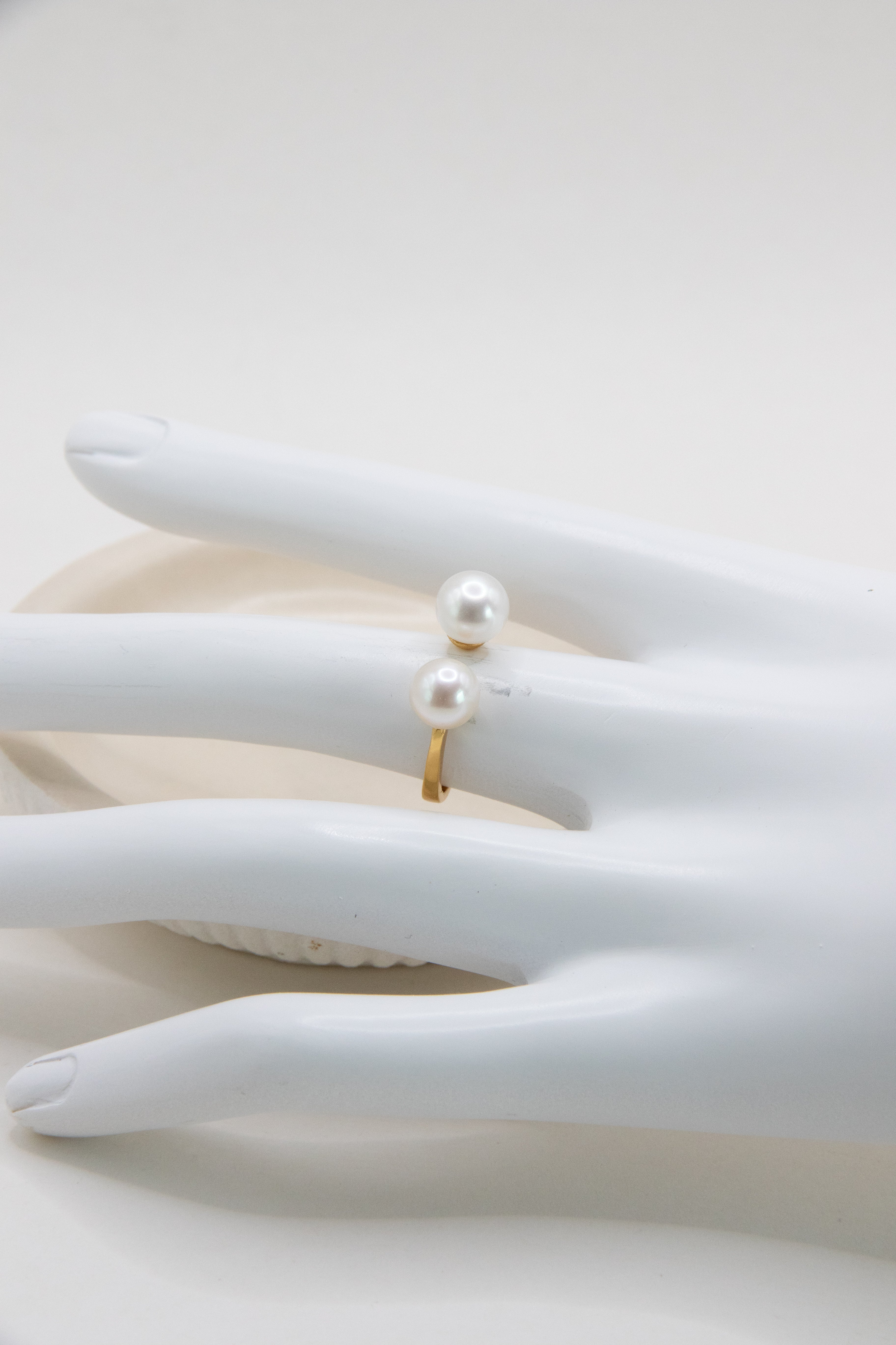 Double Pearls-White