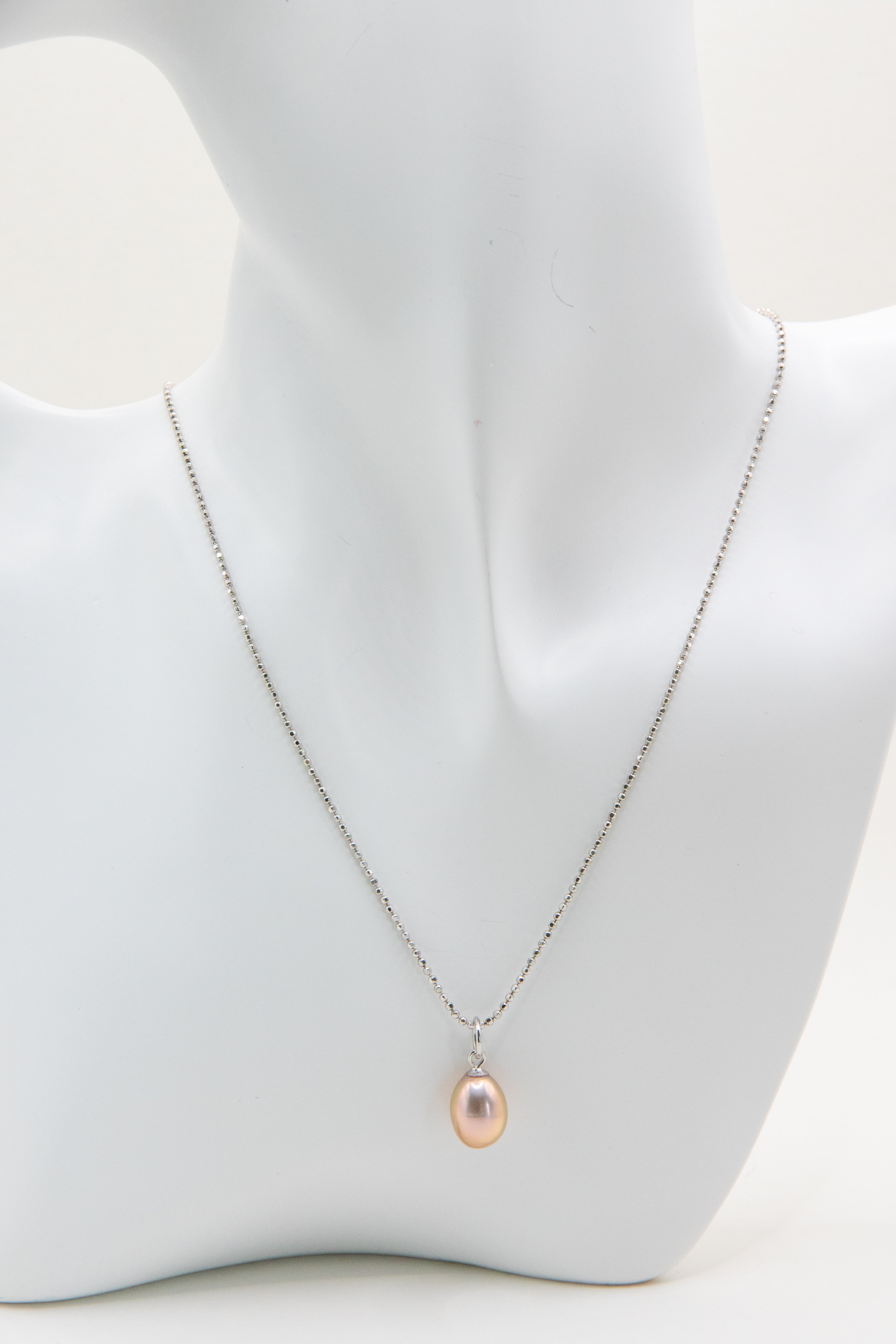 Golden Tear Drop-Necklace