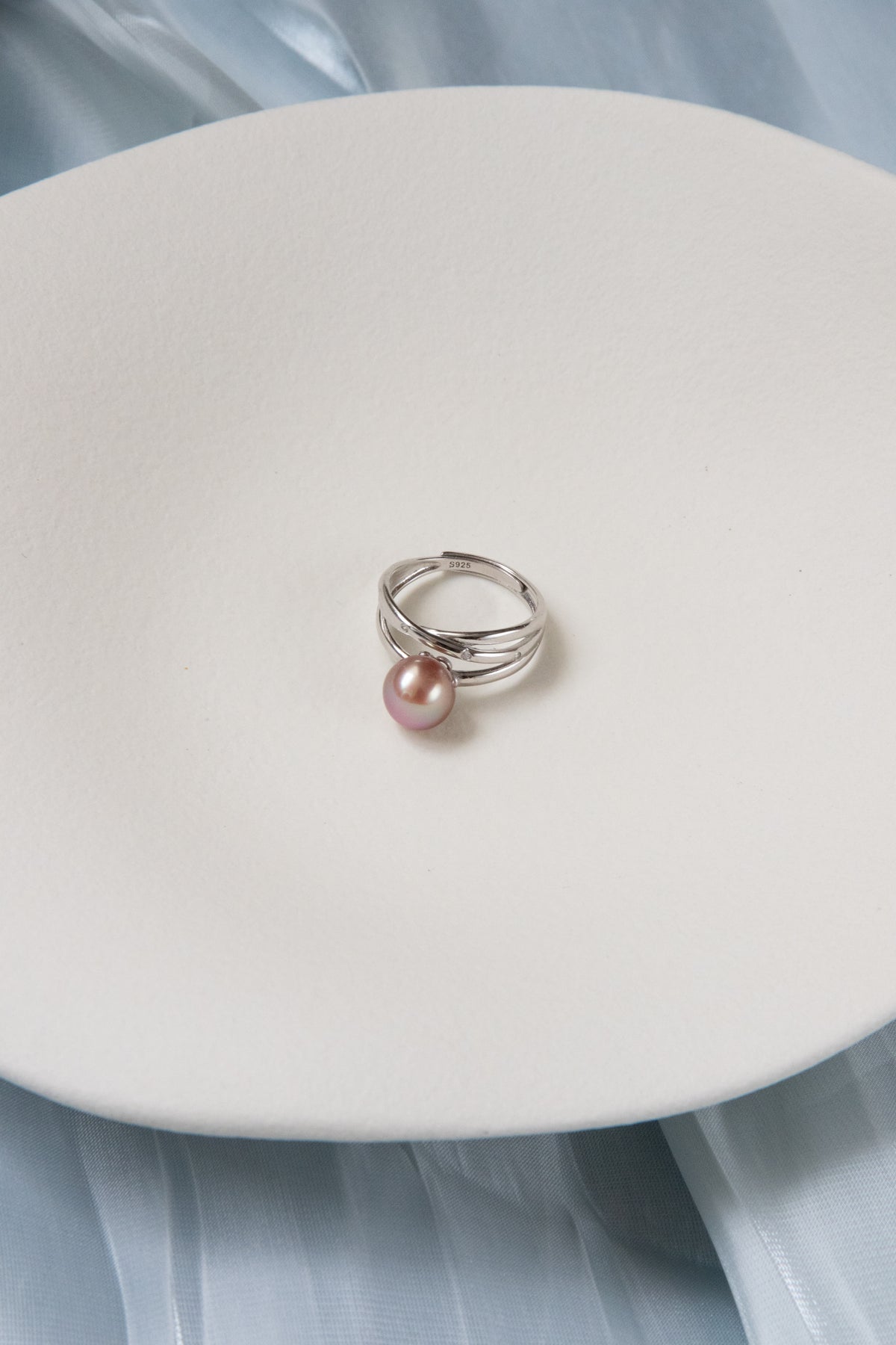 Blossom in her heart Small pink pearl ring