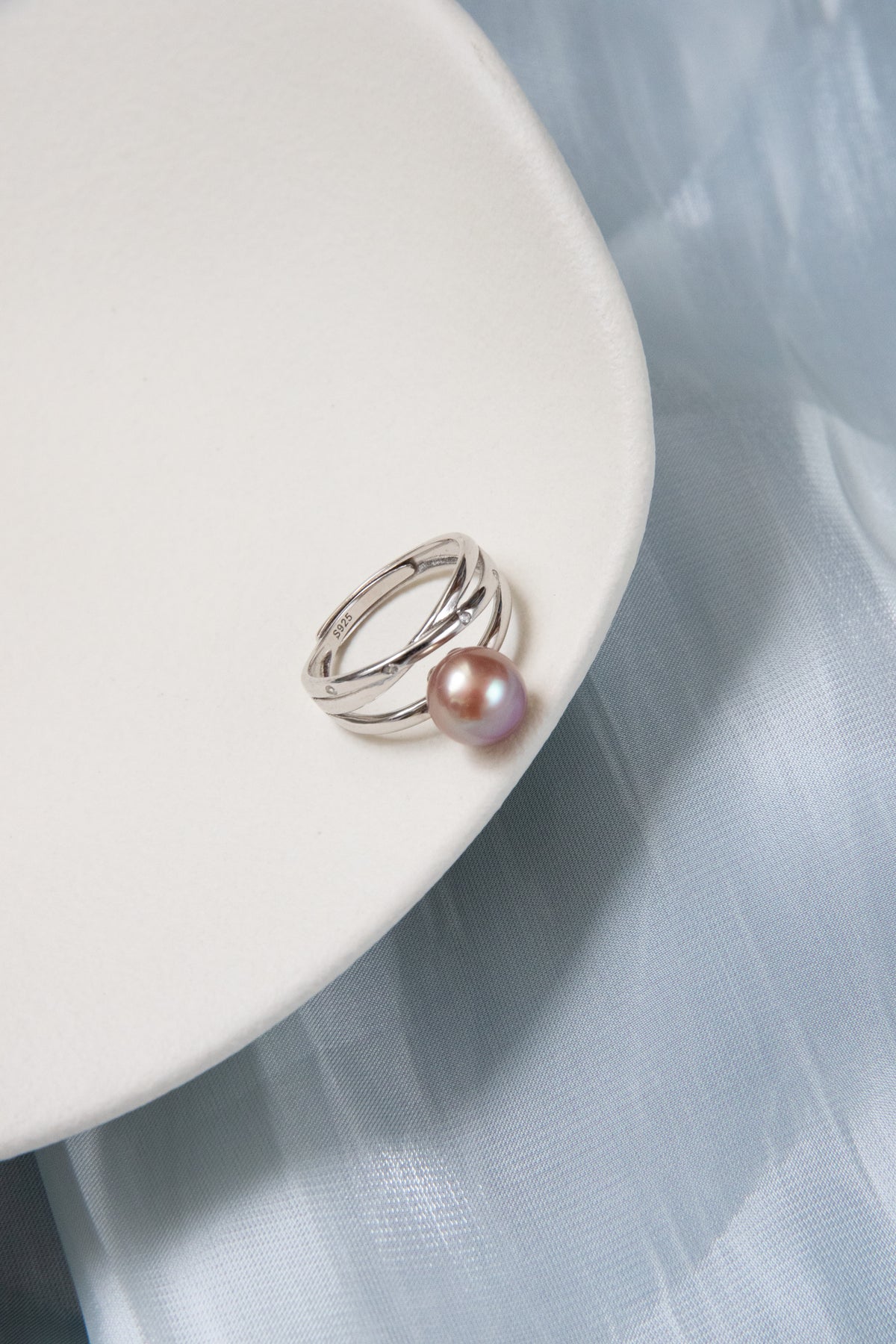 Blossom in her heart Small pink pearl ring