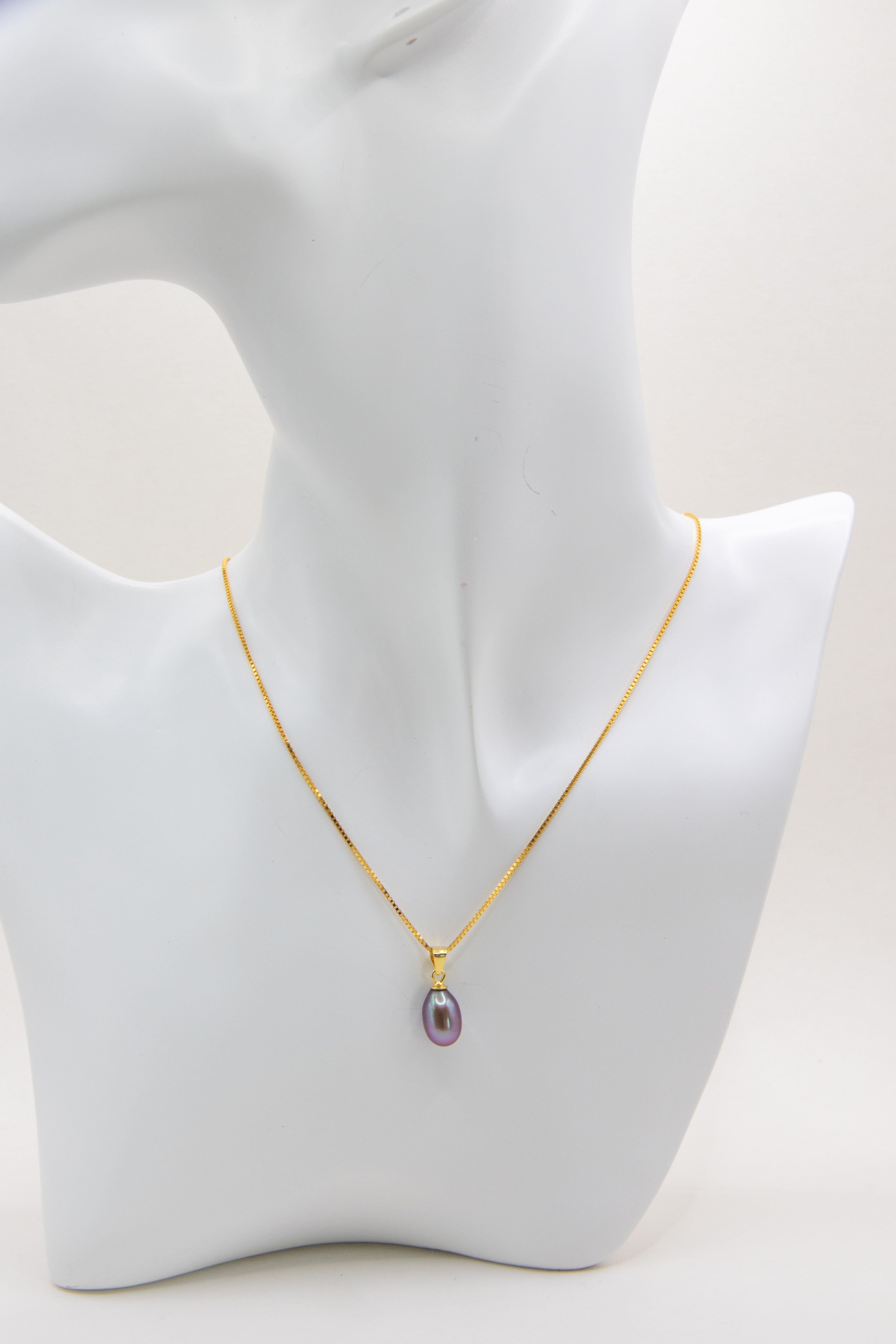 Candy Kiss-Purple Grape/Golden necklace
