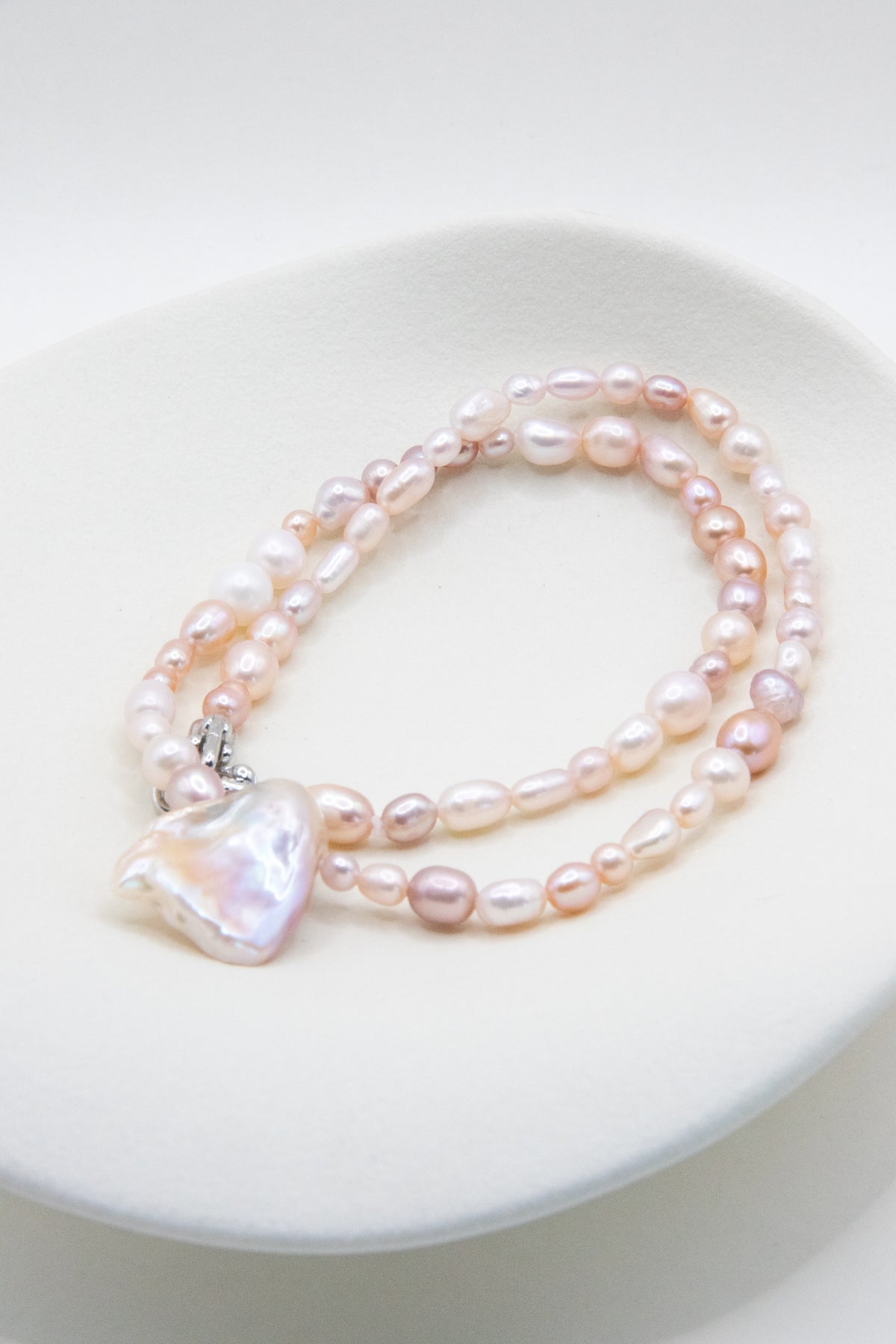 Pink Dream-Baroque pearl centered necklace with rice pearls