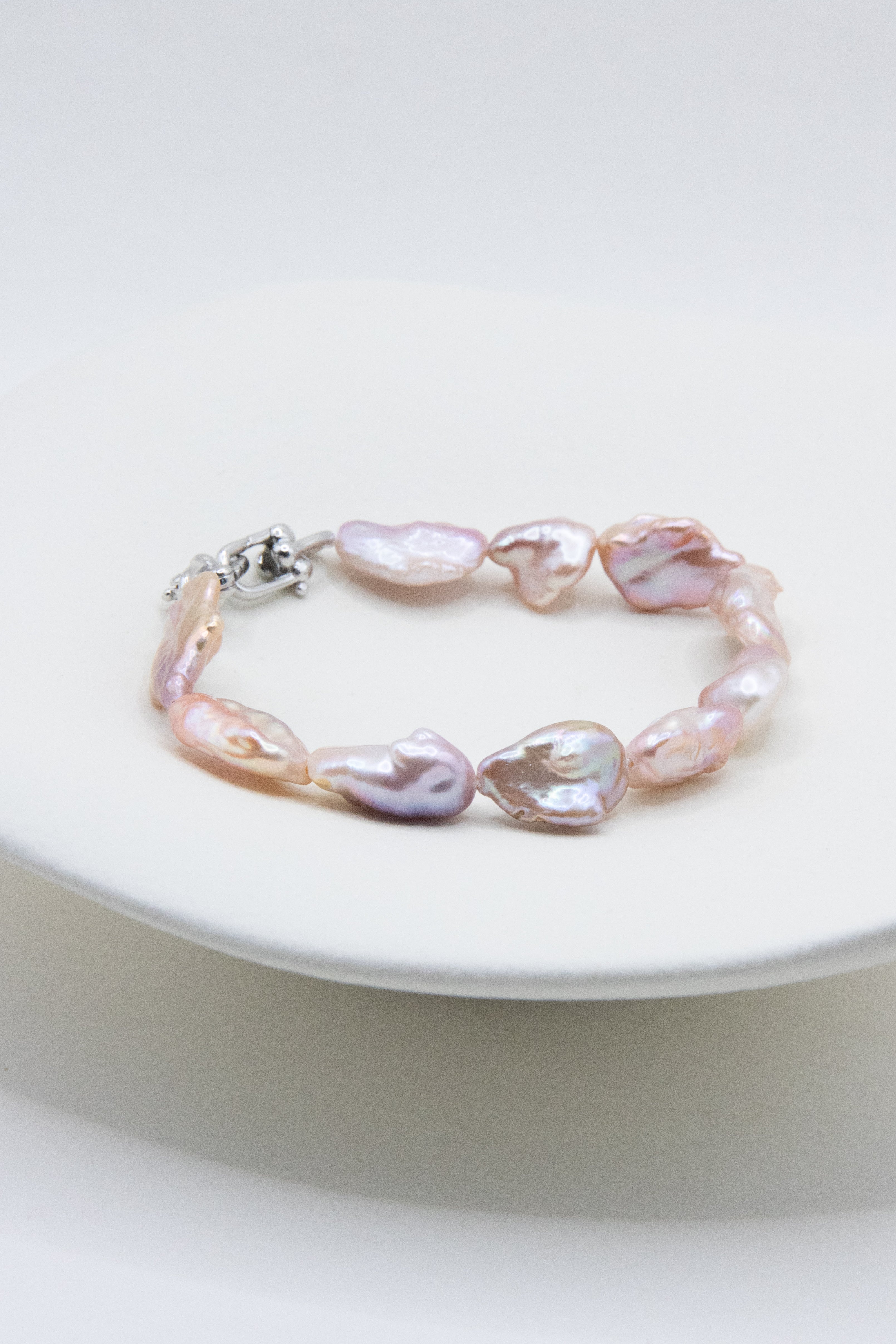 rose garden-full pearl bracelet
