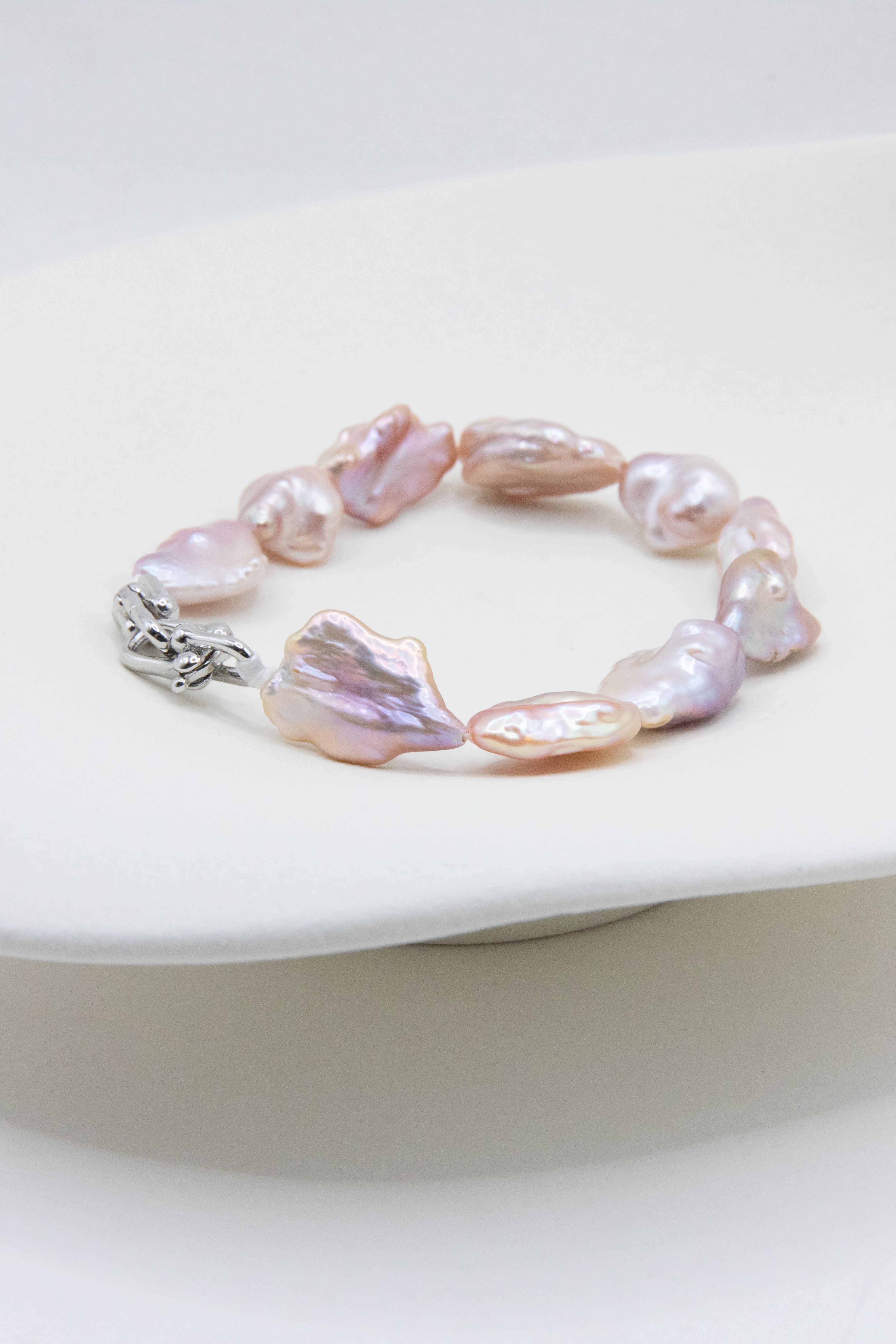 rose garden-full pearl bracelet