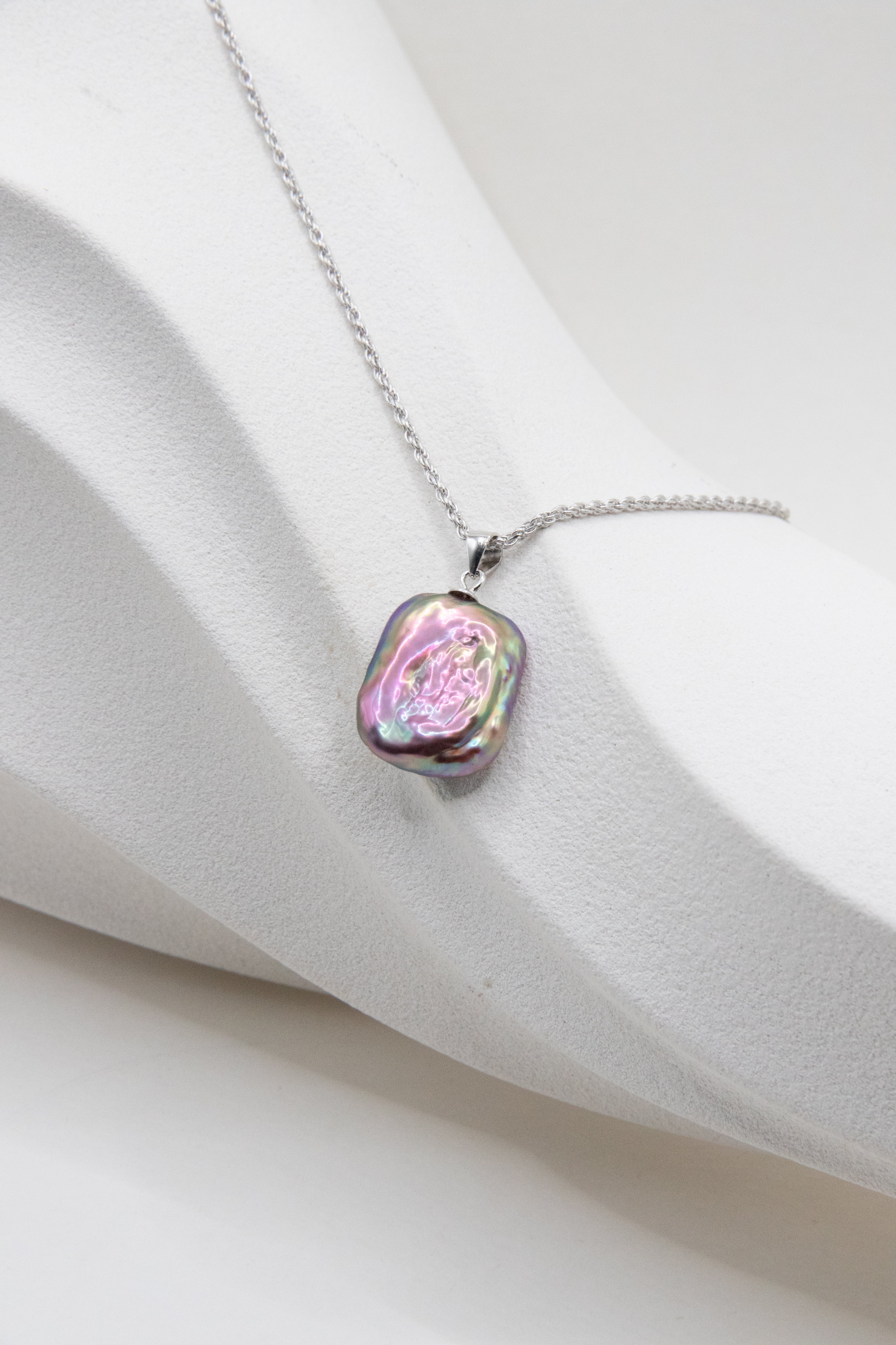 Excellent level square pearl set-The Charming Wine