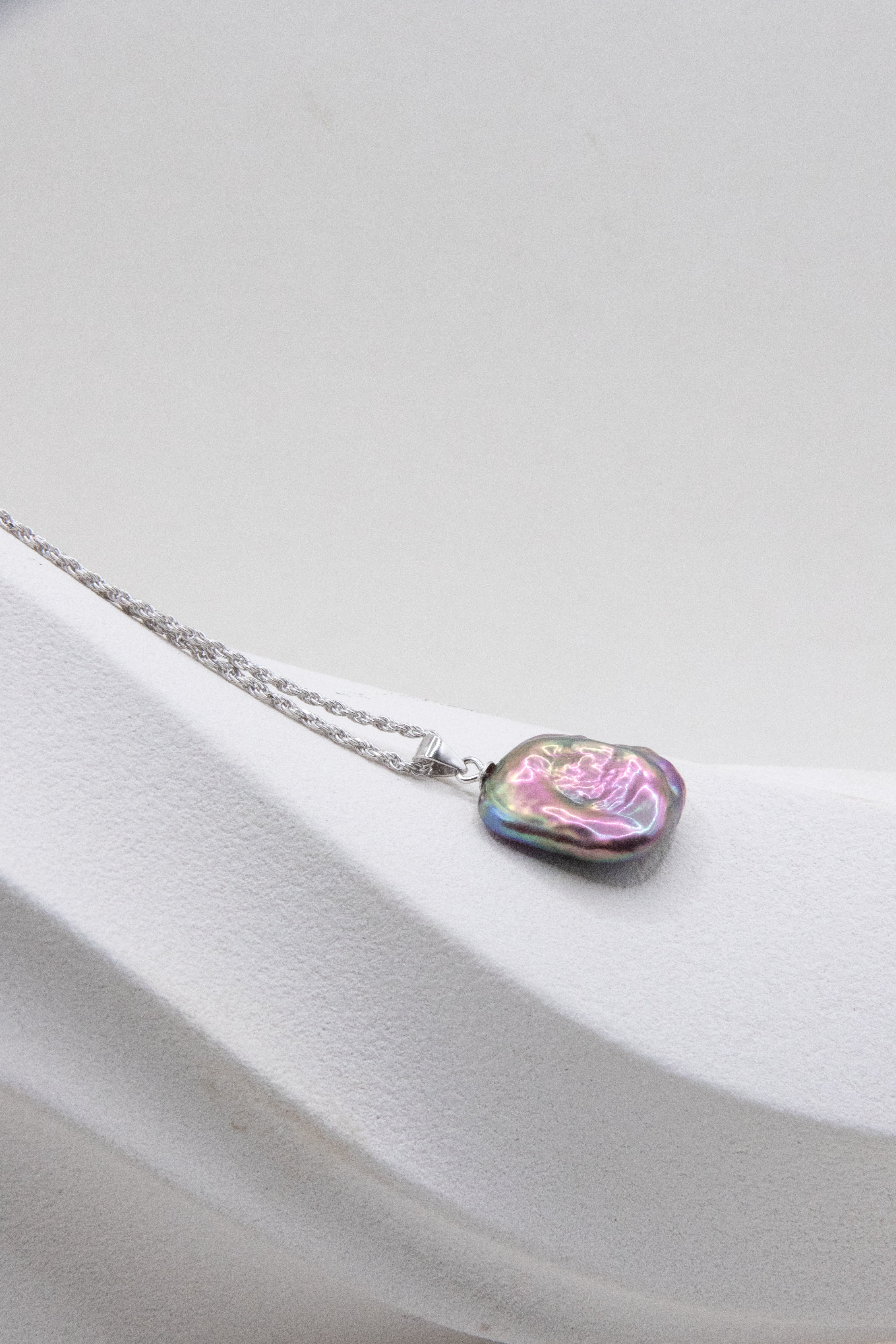 Excellent level square pearl set-The Charming Wine