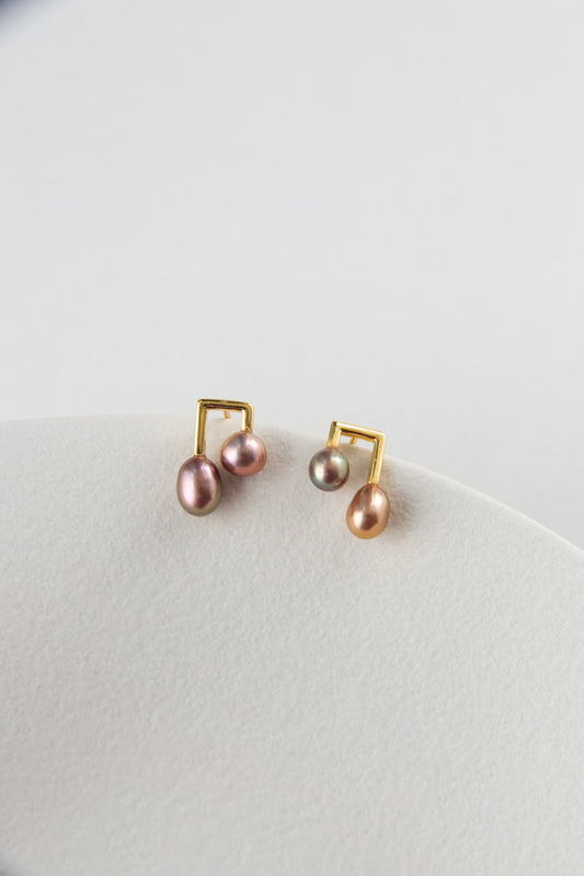 Melody in metallic colors